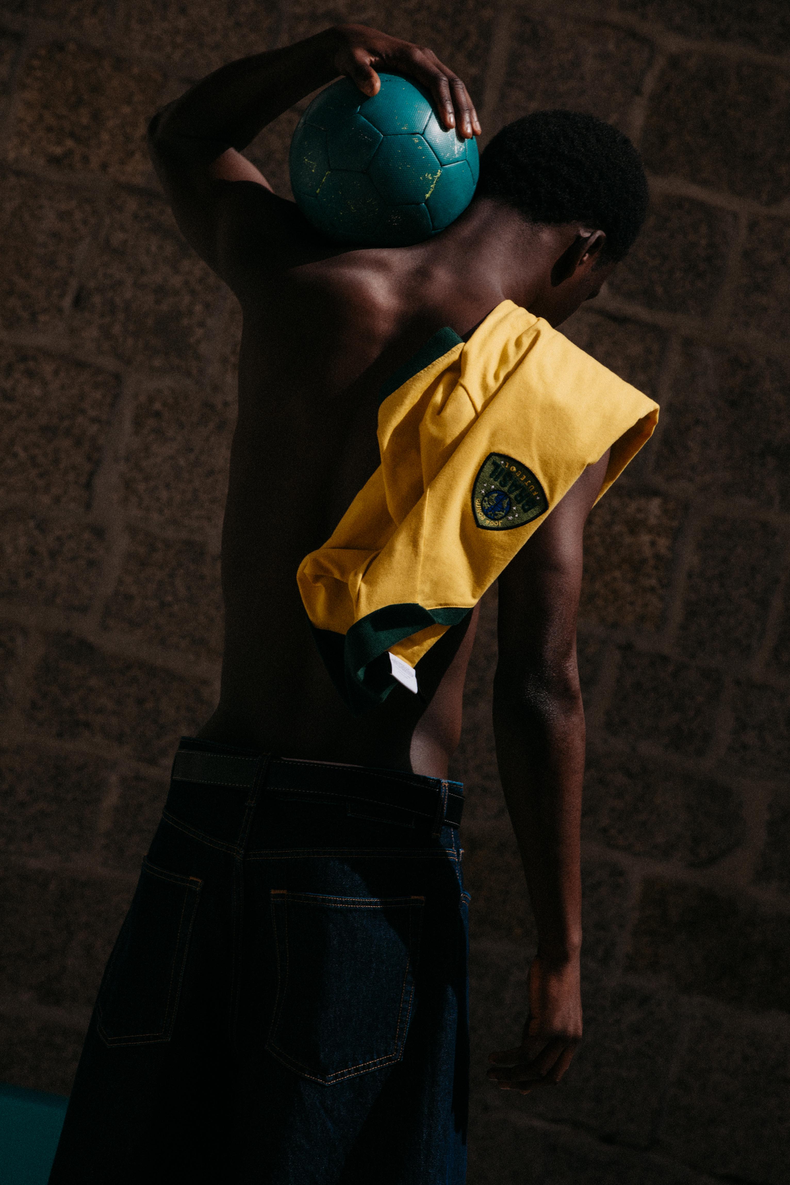 Brazil FIFA WORLD CUP 26™ polo shirt — Yellow