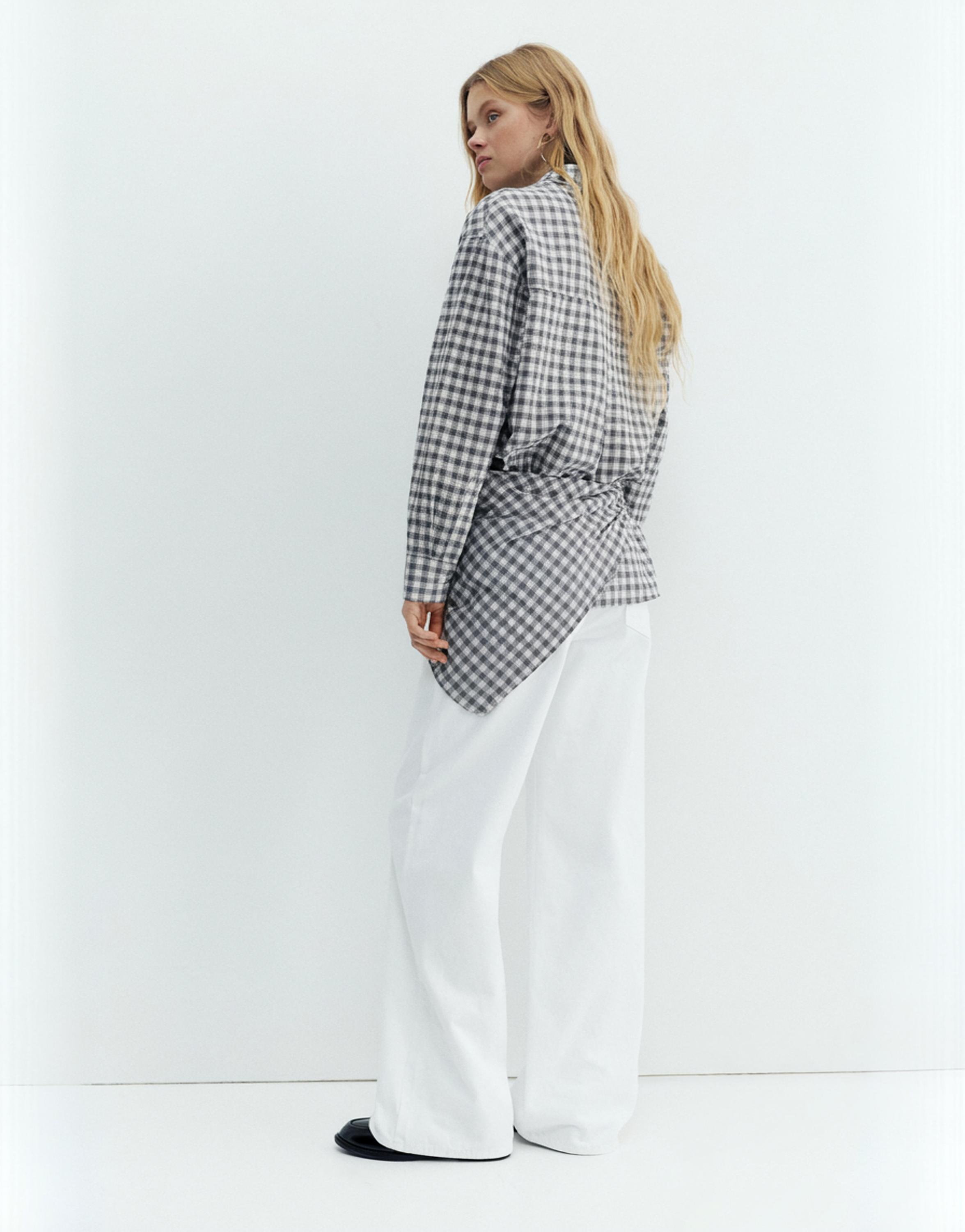 Çok konumlu bandana detaylı kareli gömlek - Görsel 25