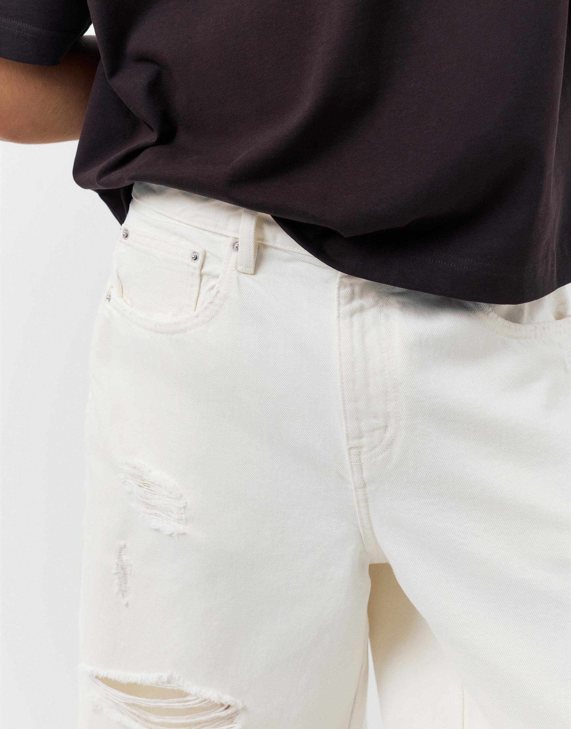 Straight-leg denim Bermuda shorts — Ecru