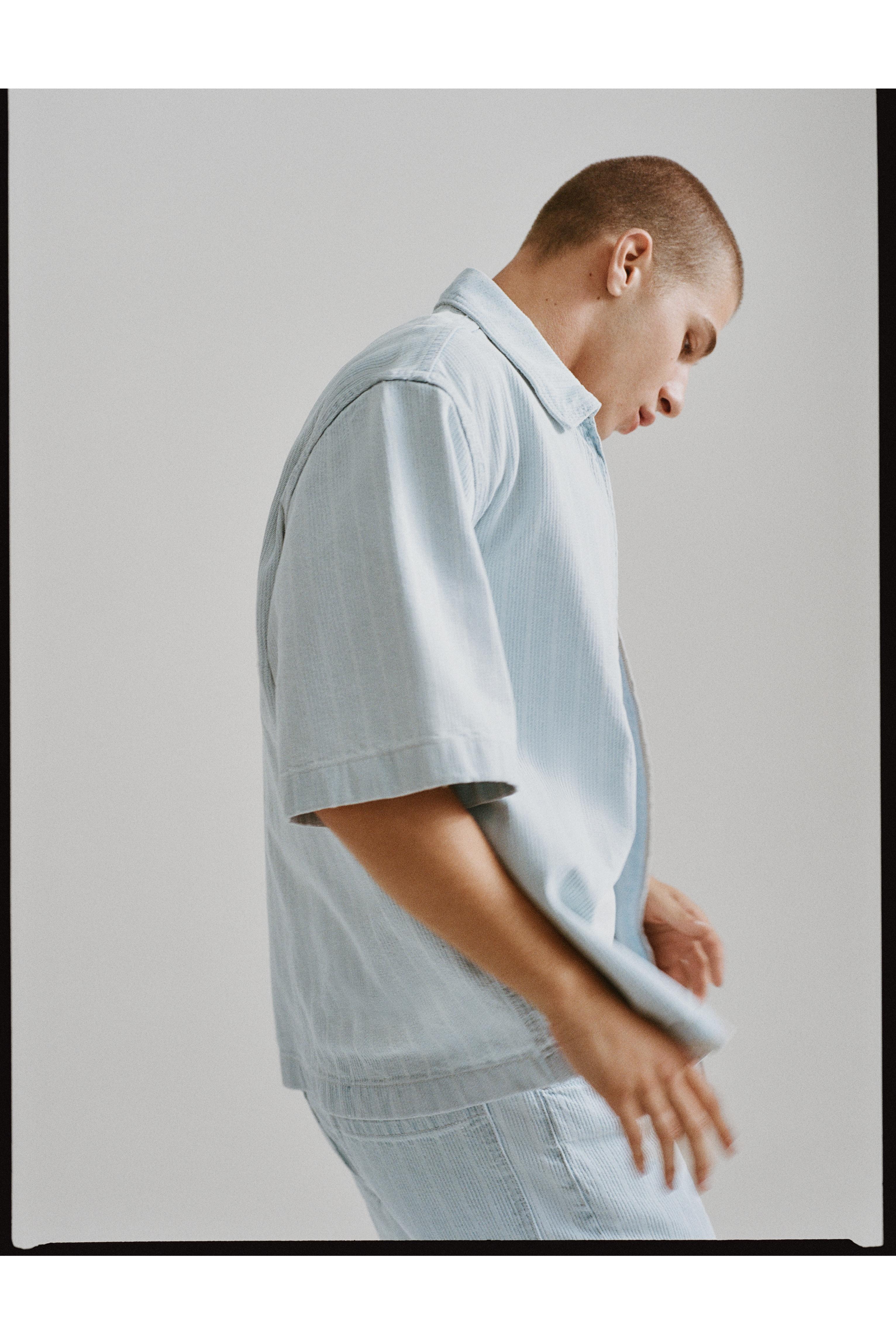 Zip-up denim shirt — Pale blue