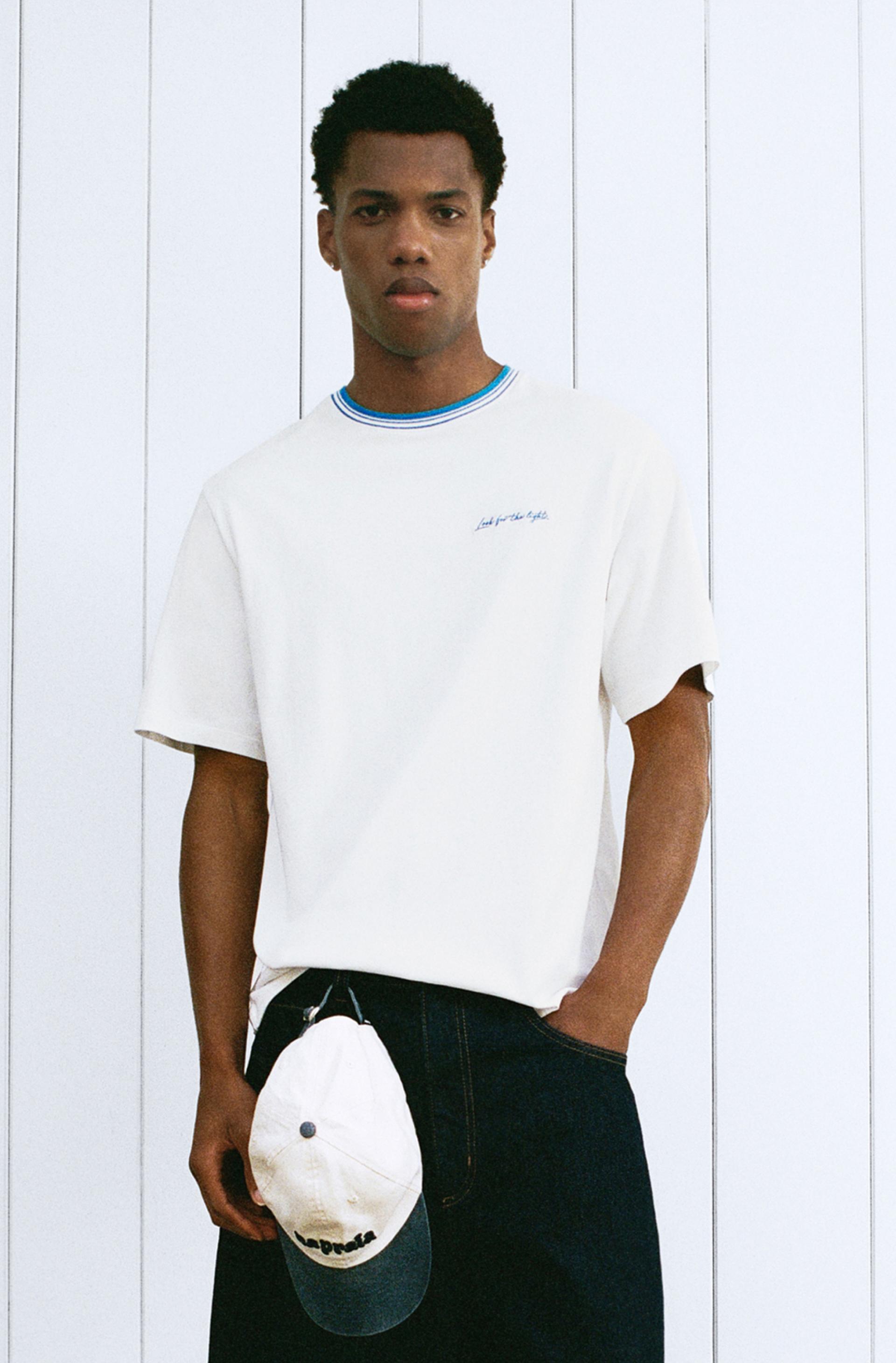 T-Shirt Con Testo Ricamato