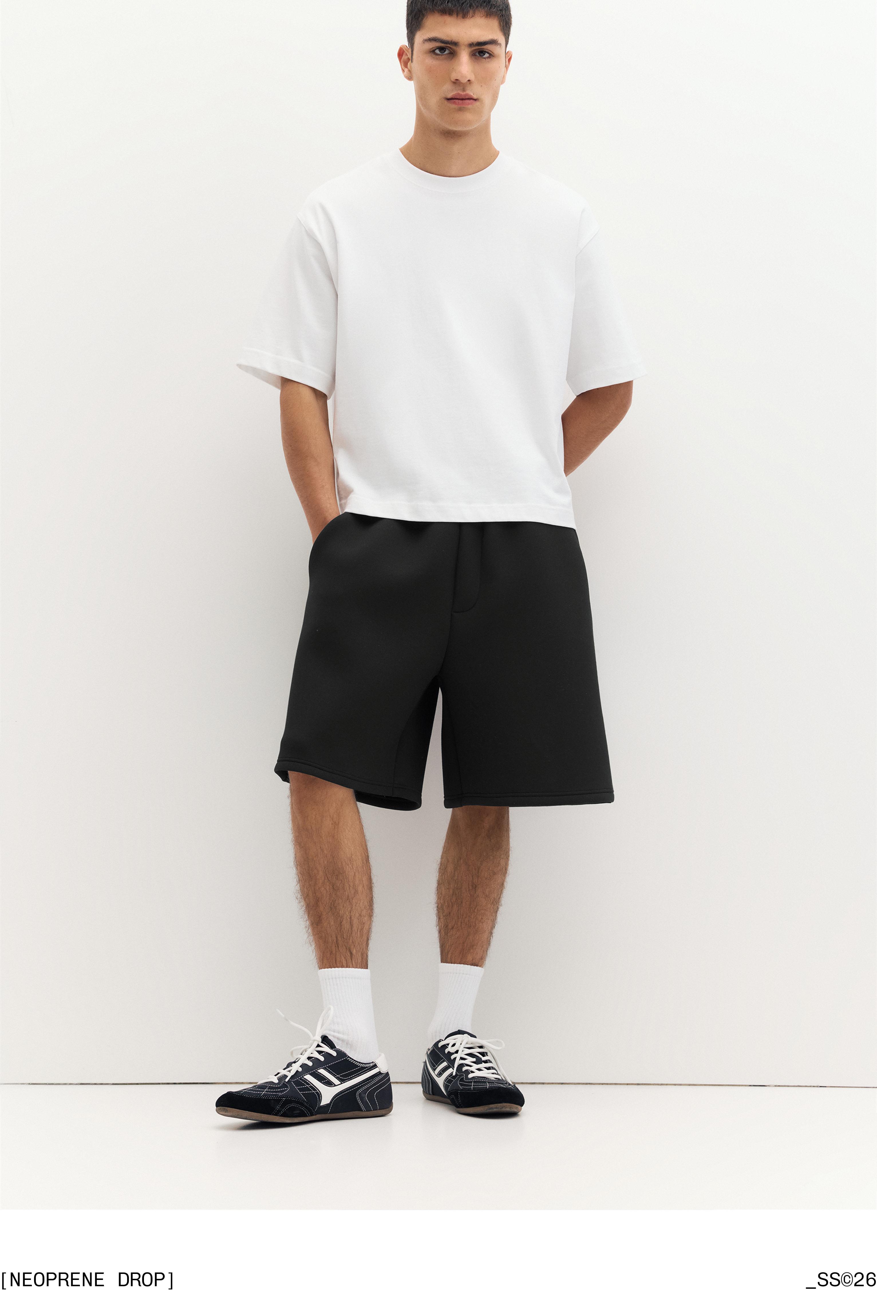 Neoprene-effect jogger Bermuda shorts — Black