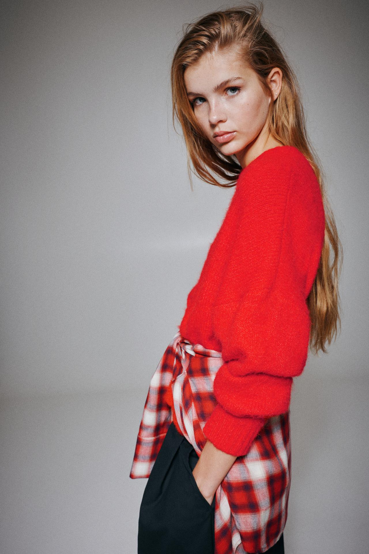 Basic knit jumper — Red