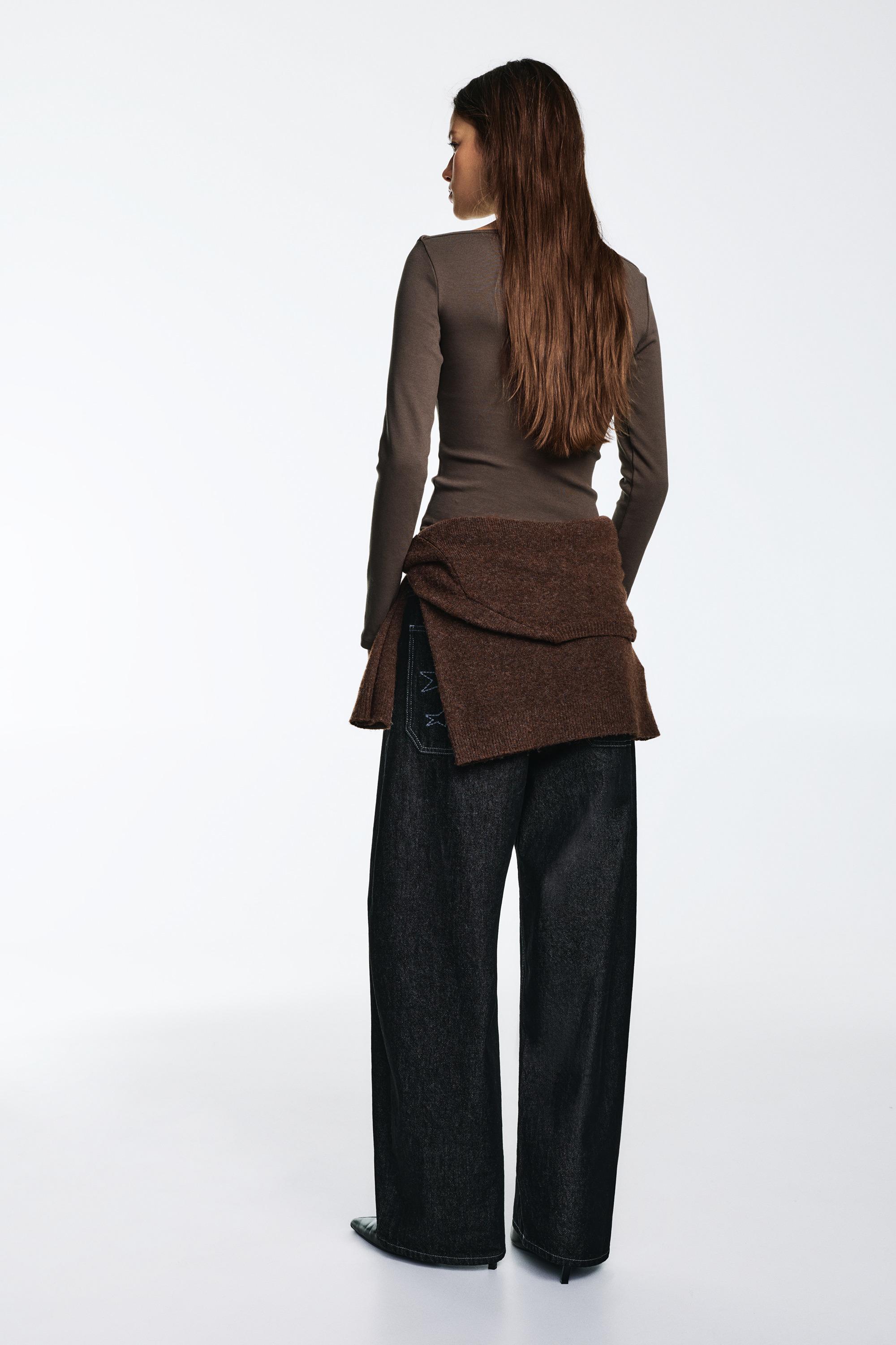 Uzun kollu geniş yaka t-shirt - Görsel 59