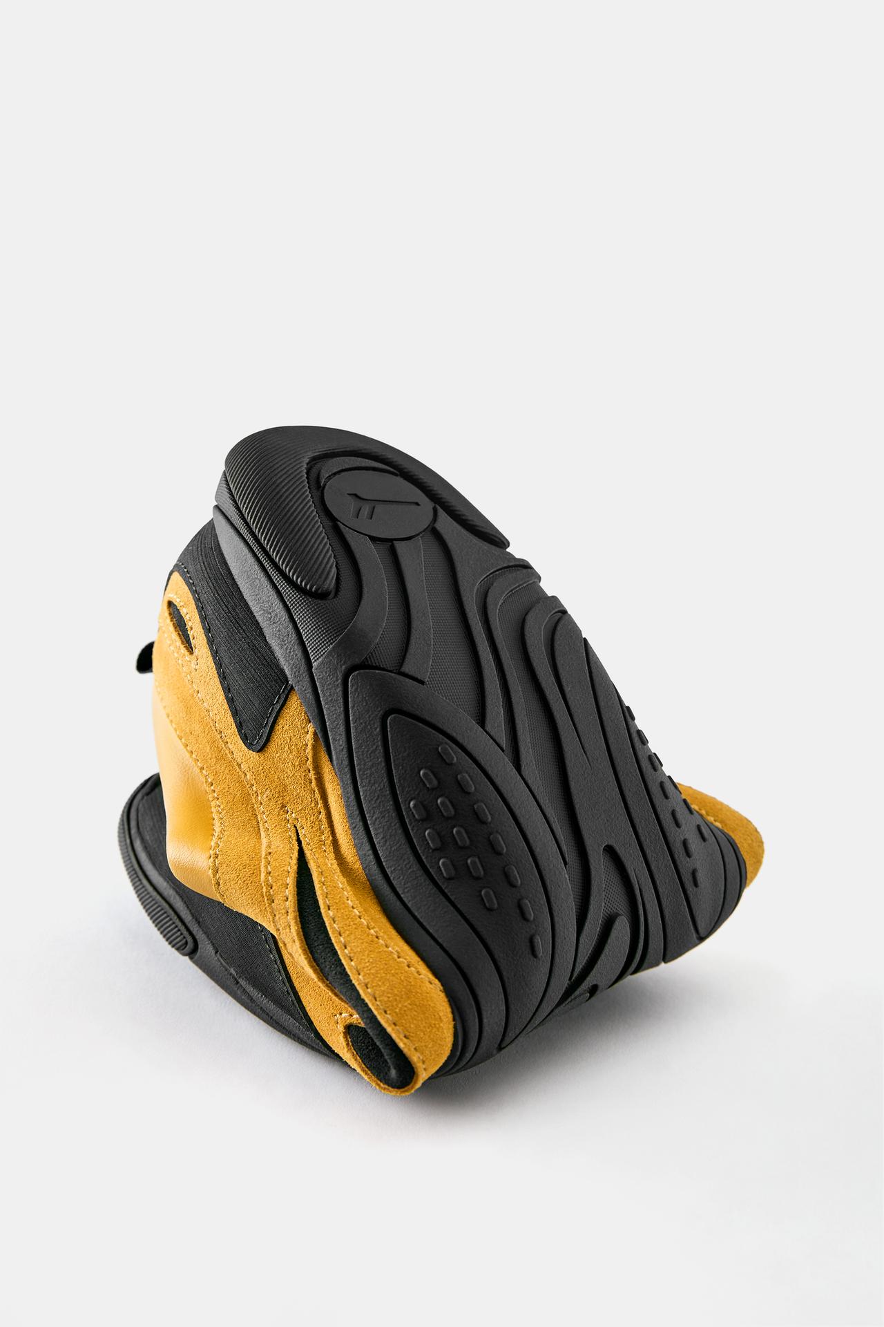Often leather tabi trainers — Yellow
