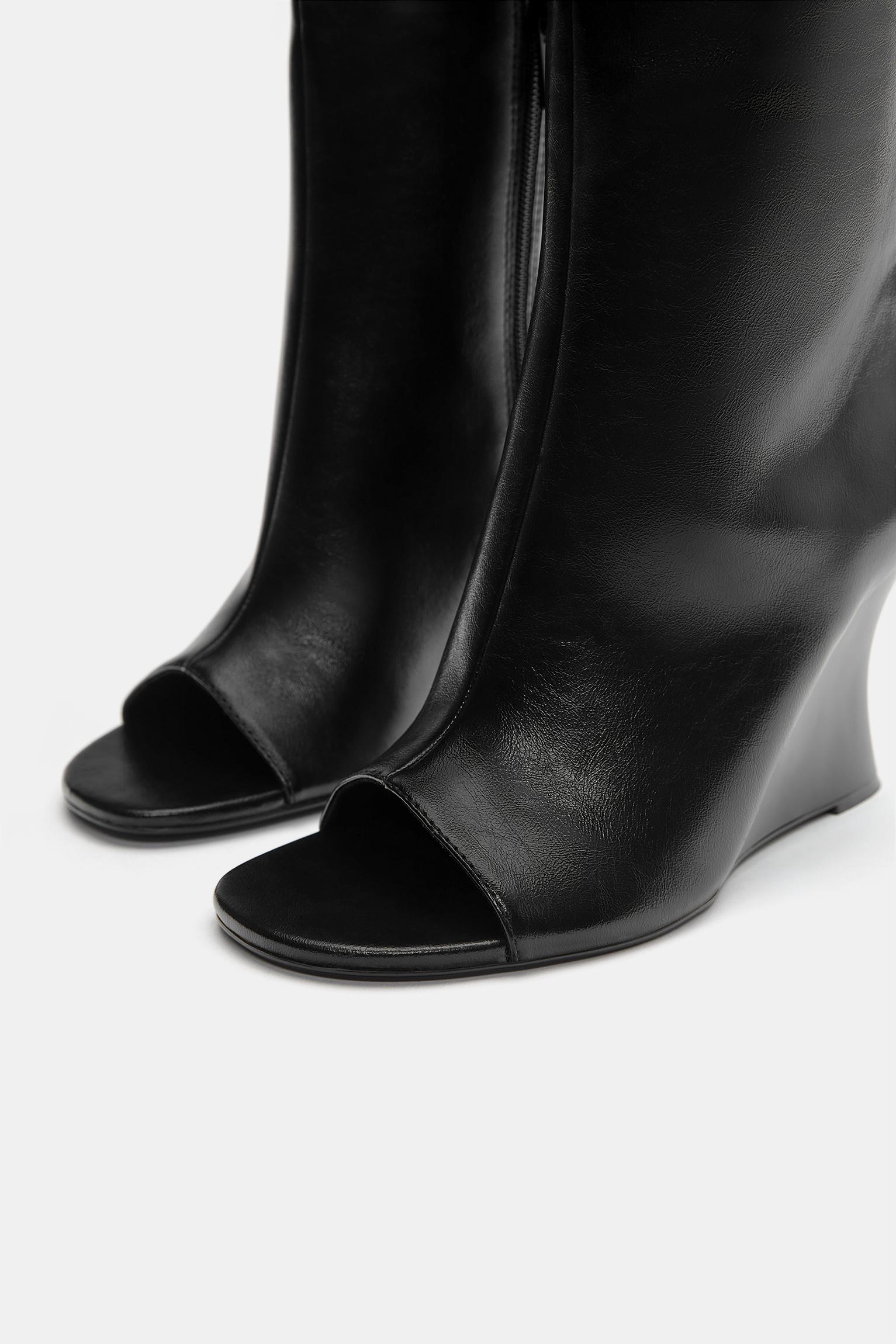 High wedge boots — Black