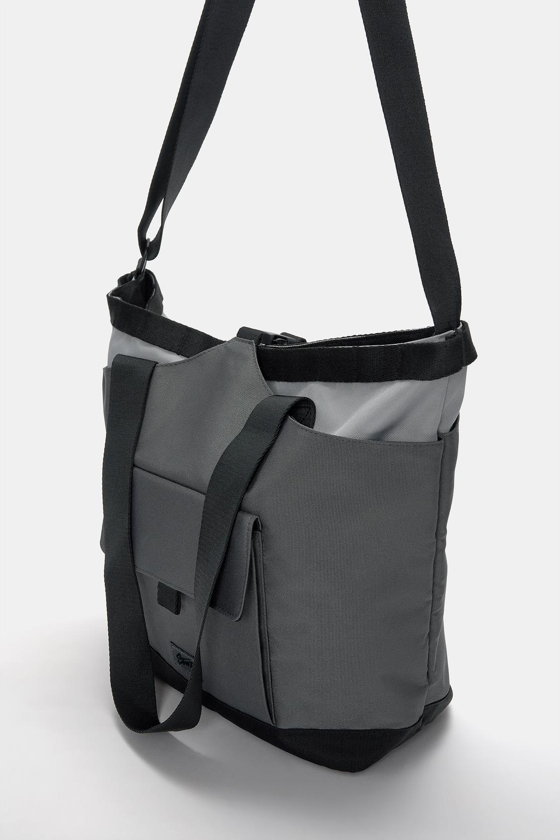 Nylon-effect shopper bag - pull&bear