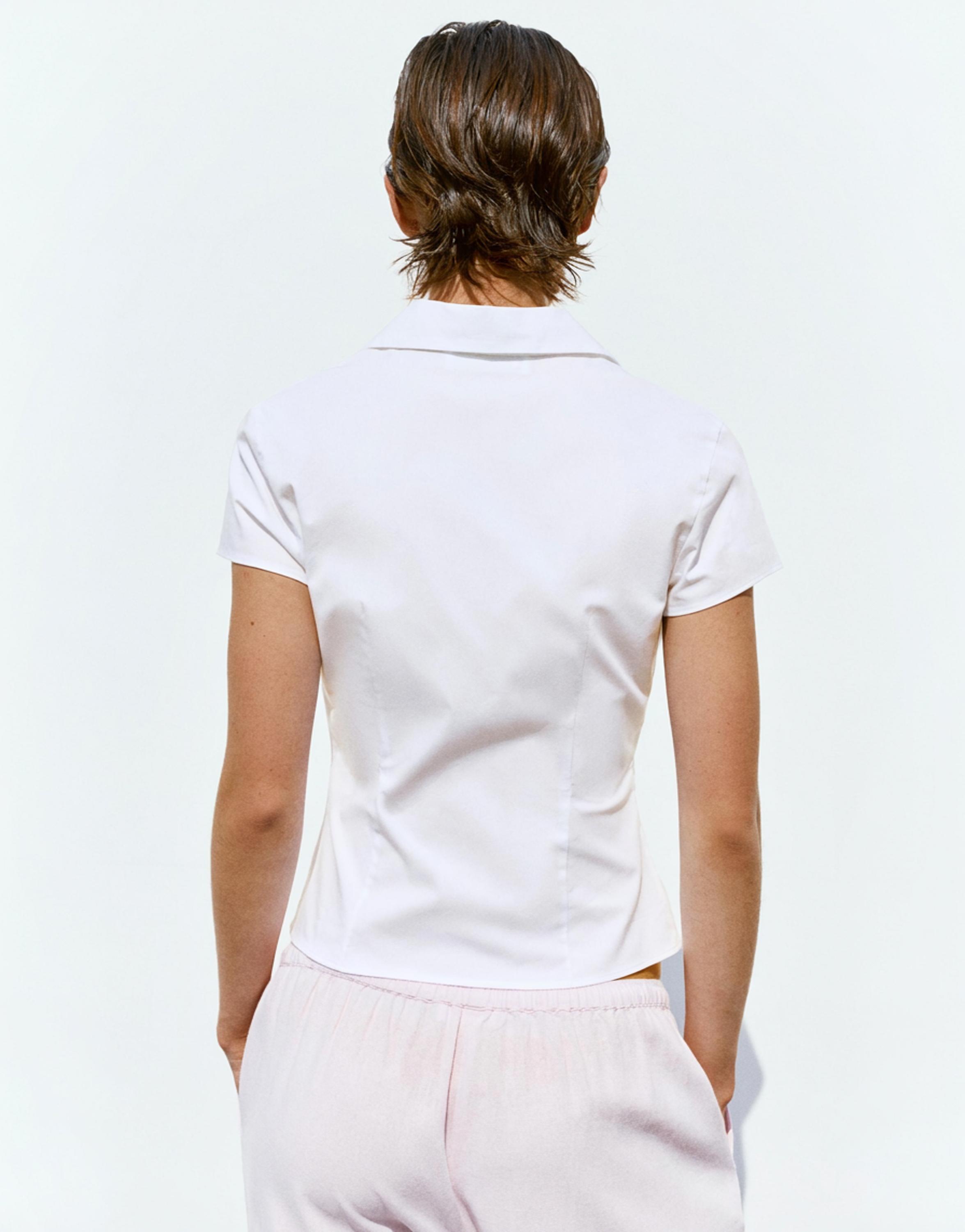 Vücuda oturan kısa kollu gömlek - Görsel 8