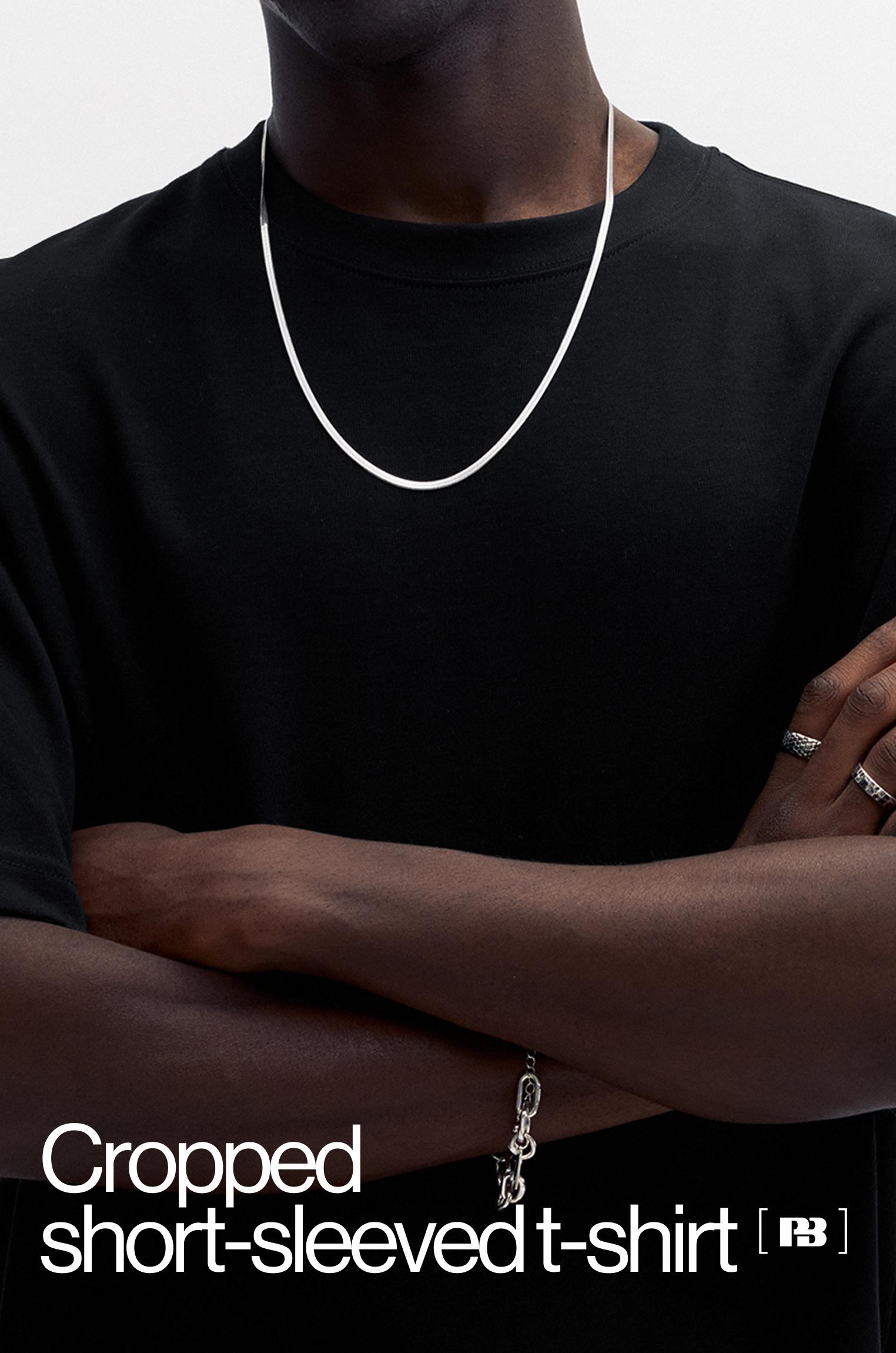 Cropped short sleeve T-shirt — Black