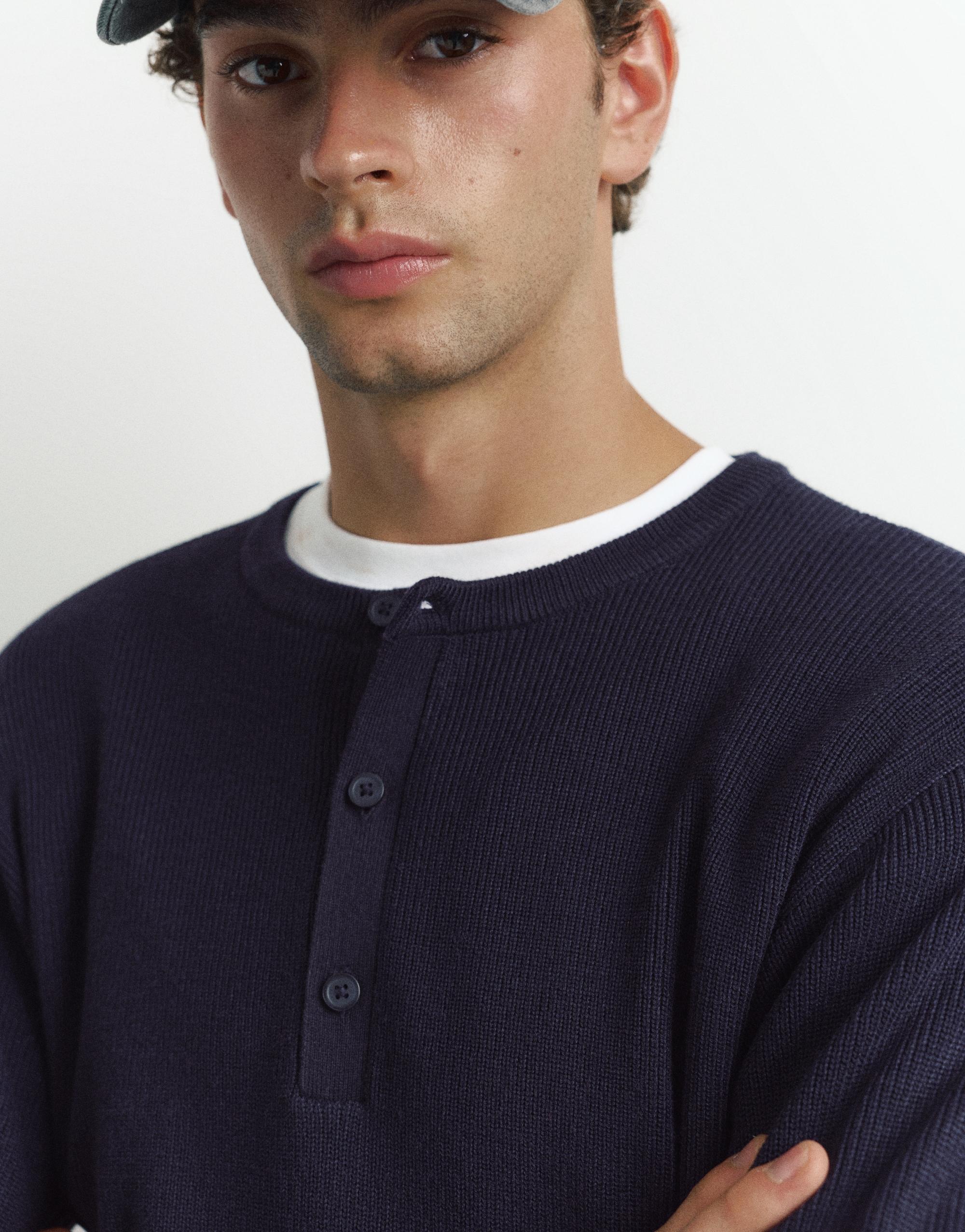 Henley neck jumper — Navy