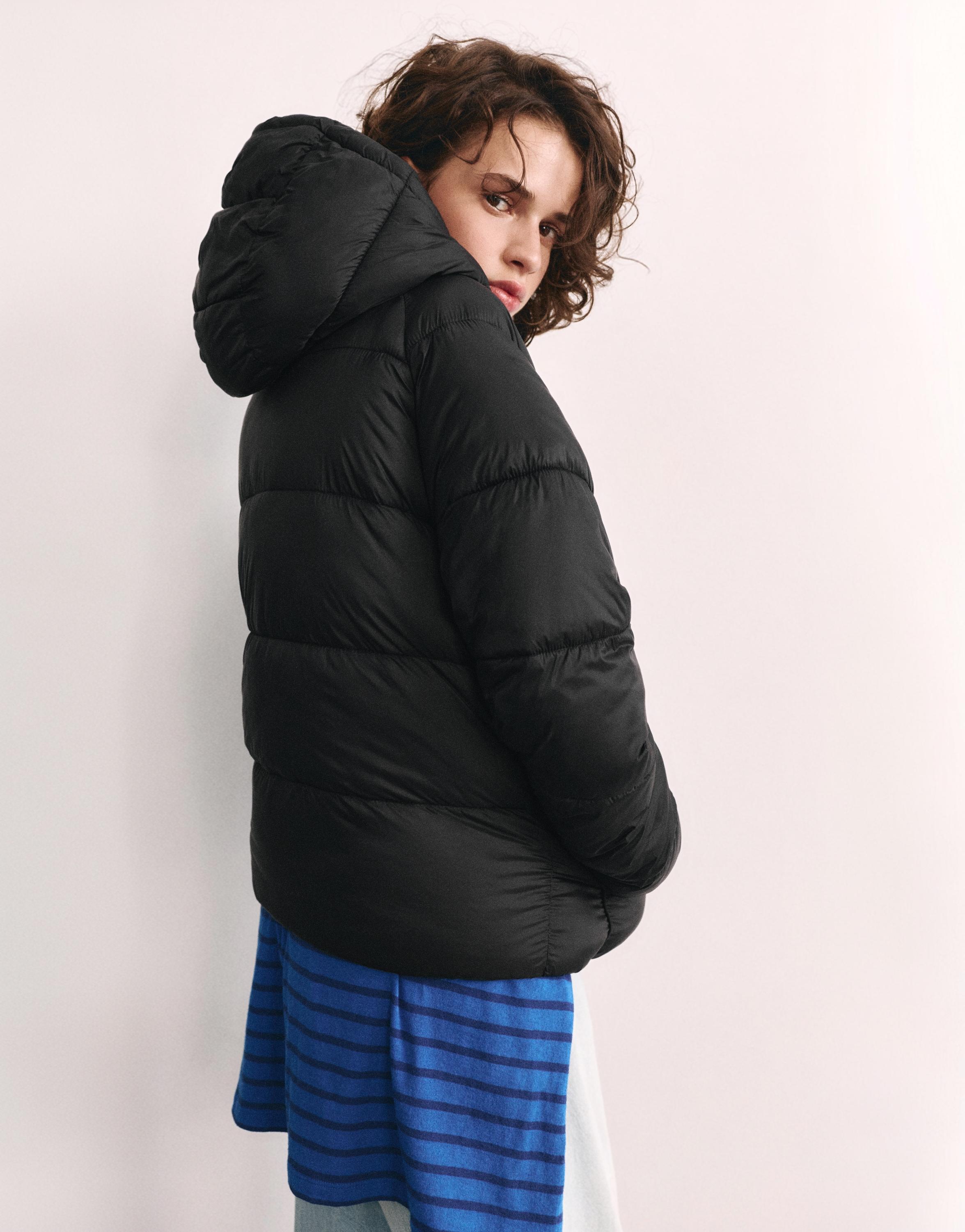 Hooded puffer jacket — Black