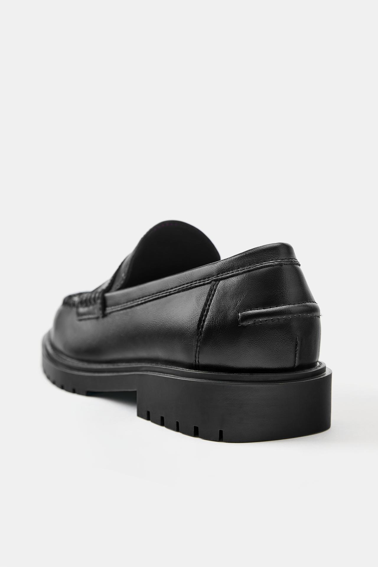 Casual loafers — Black