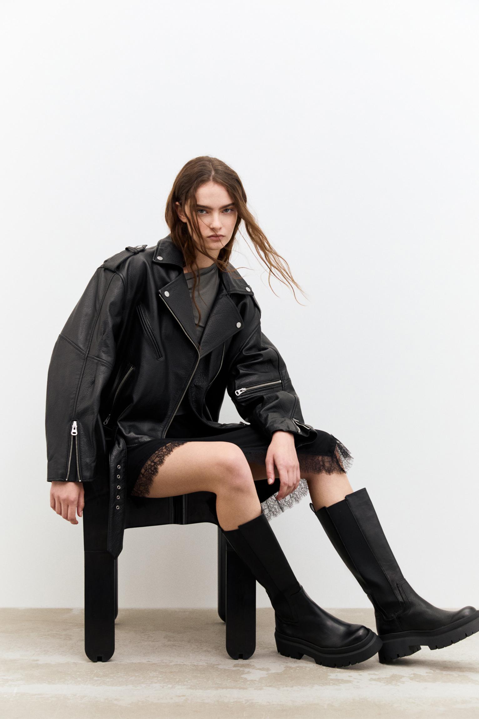 Chunky tall boots — Black