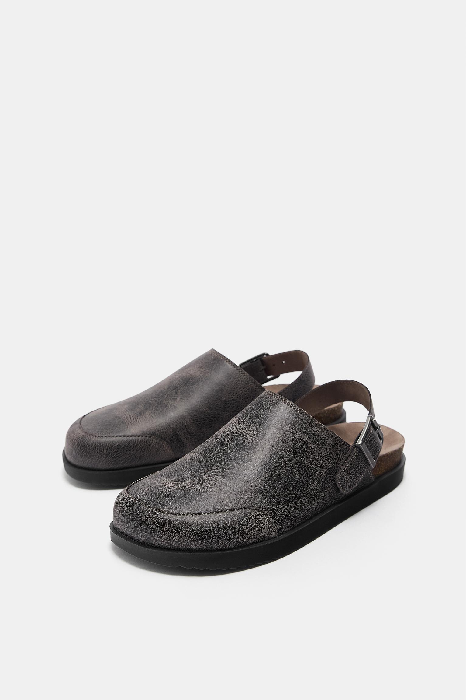 STWD distressed clogs — Brown