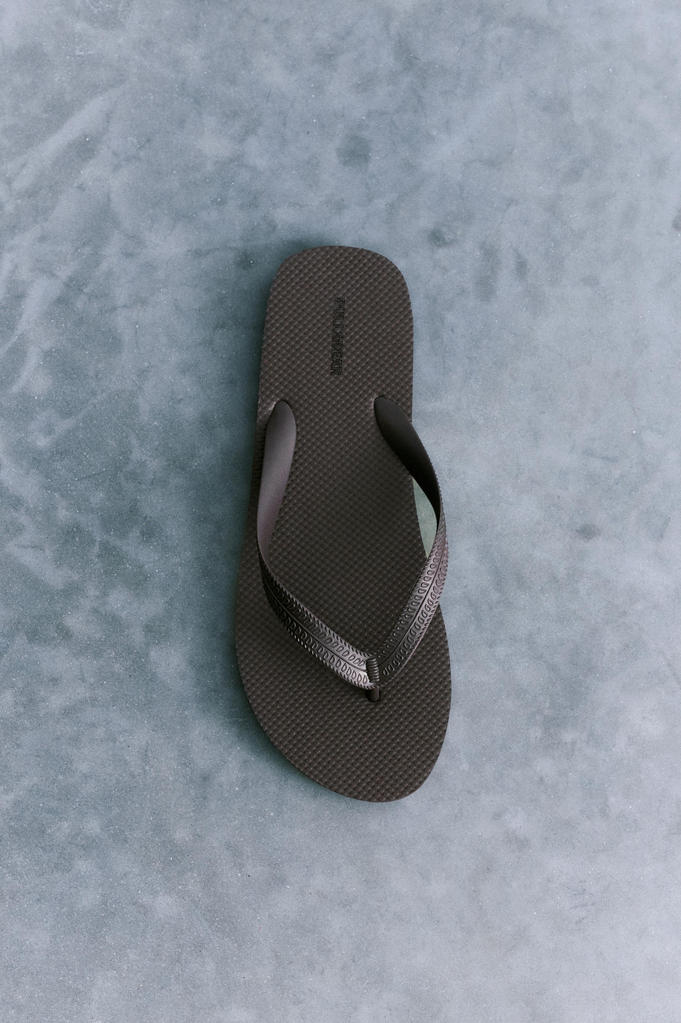 Strappy sandals — Brown