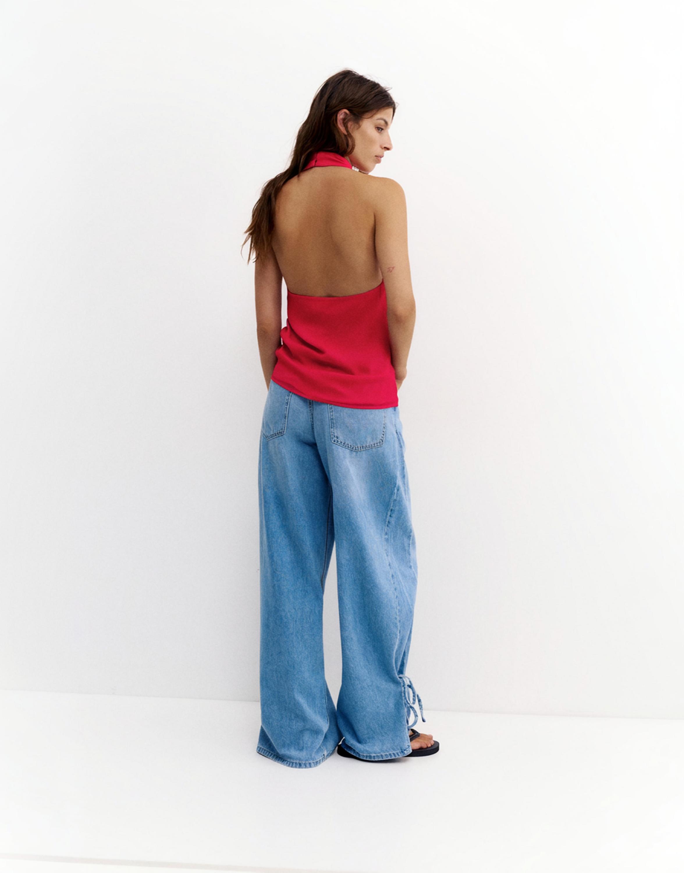 Flowing halter top — Red