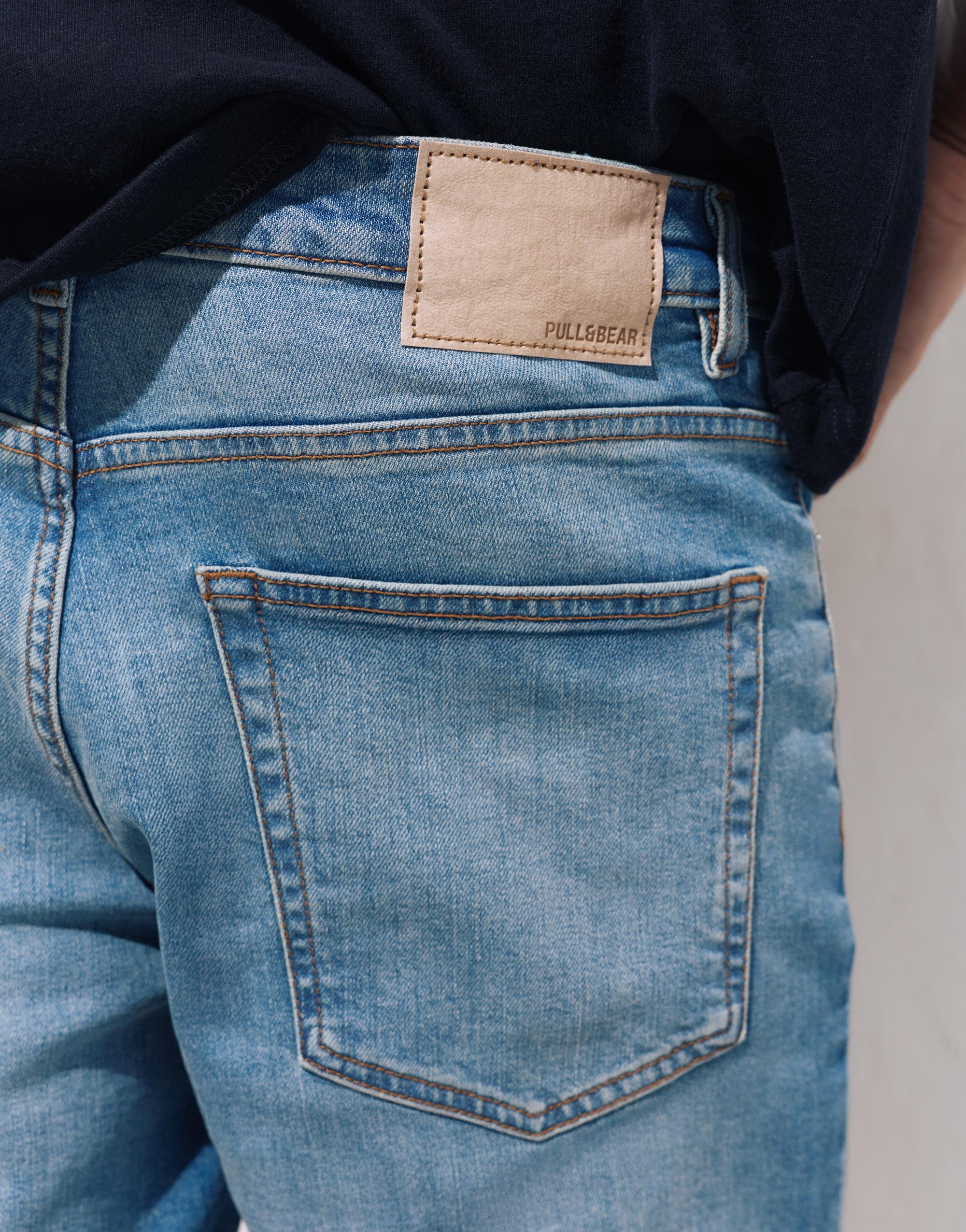 Basic slim-fit denim Bermuda shorts — Medium blue