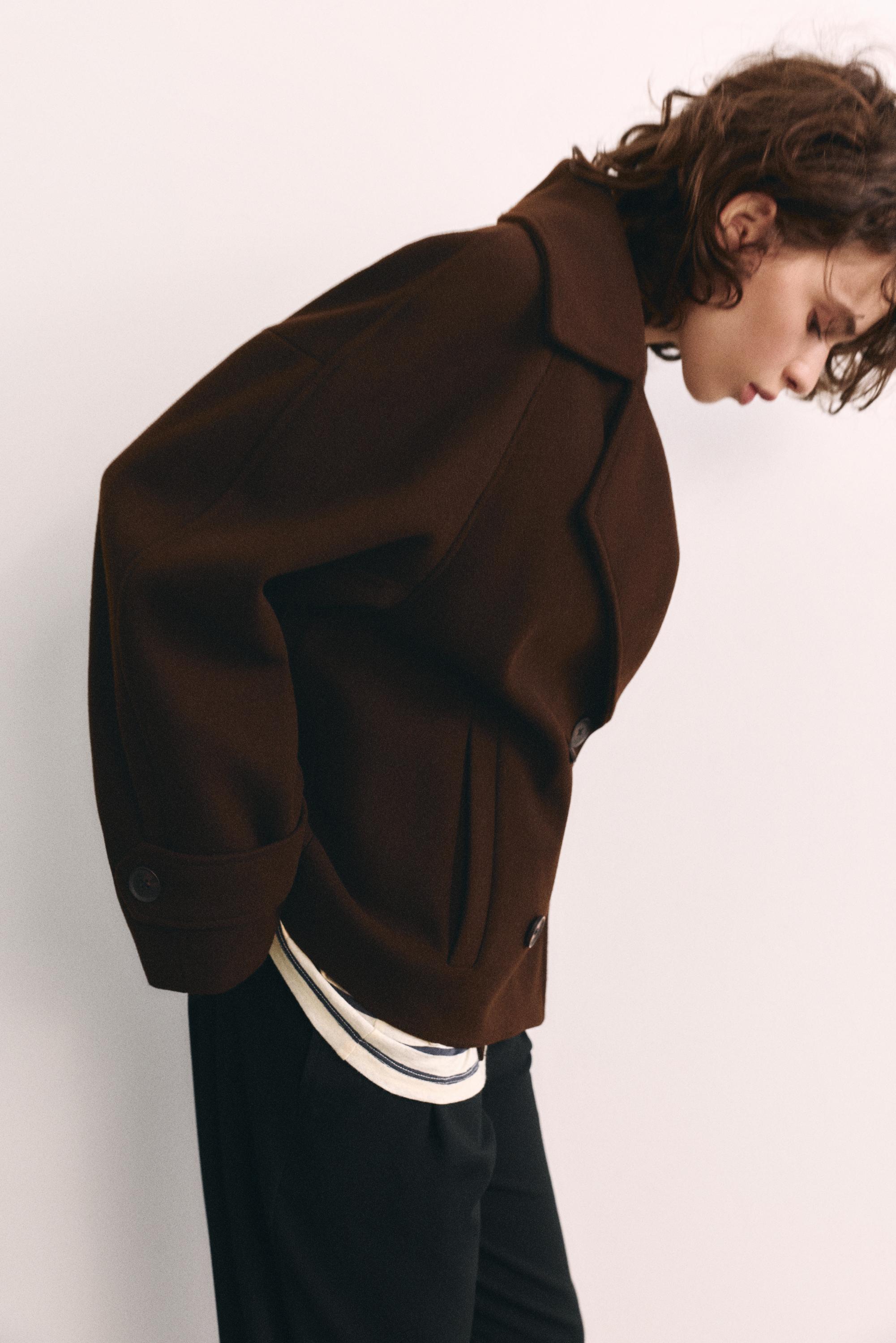 Short felt texture coat — Chocolate