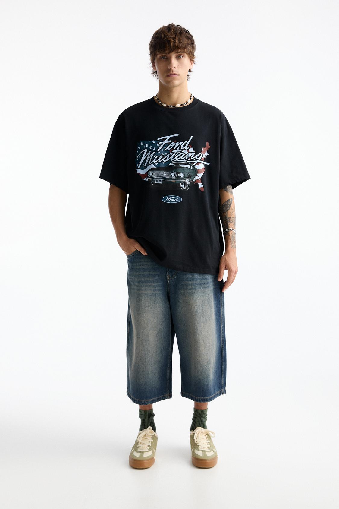 Schwarzes T-Shirt Ford Mustang - PULL&BEAR