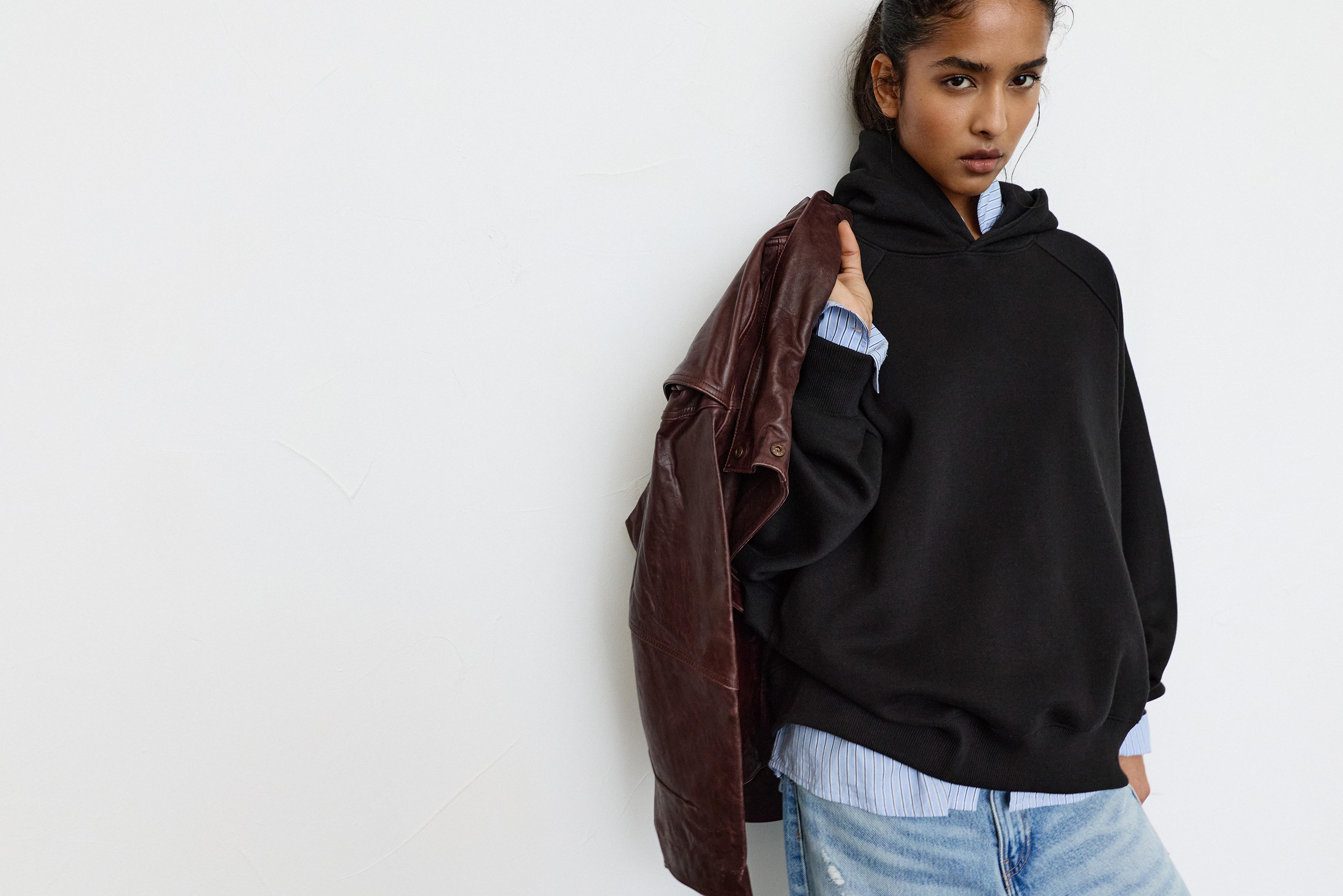 Oversize kapüşonlu sweatshirt - Görsel 17