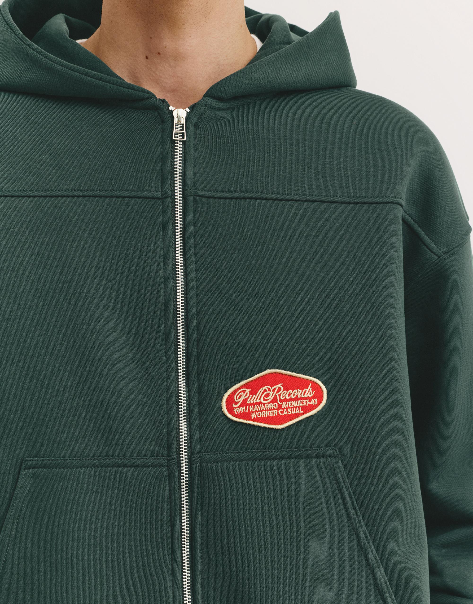 Yamalı fermuarlı kapüşonlu sweatshirt - Görsel 10