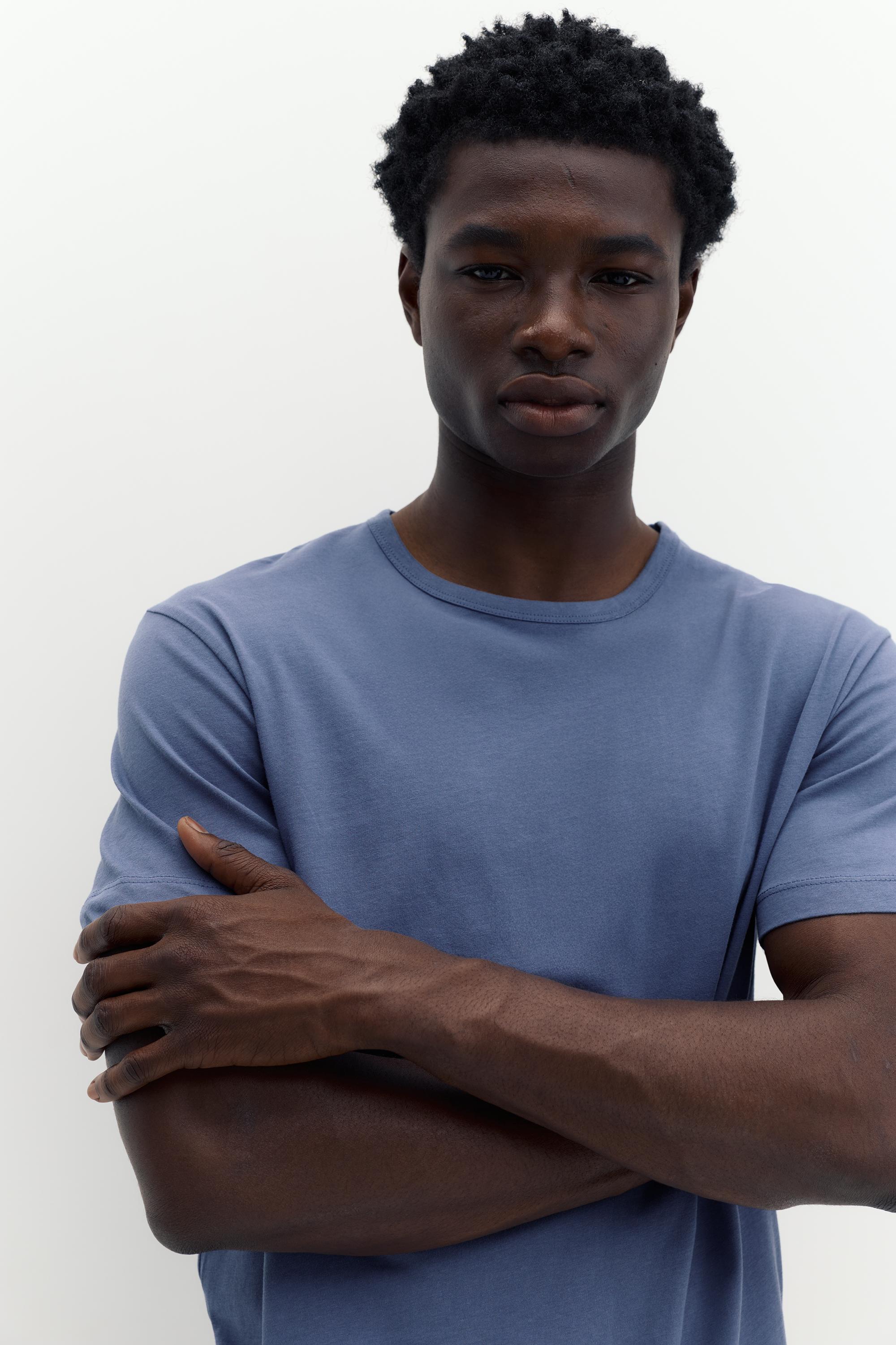 Slim fit basic T-shirt — Blue