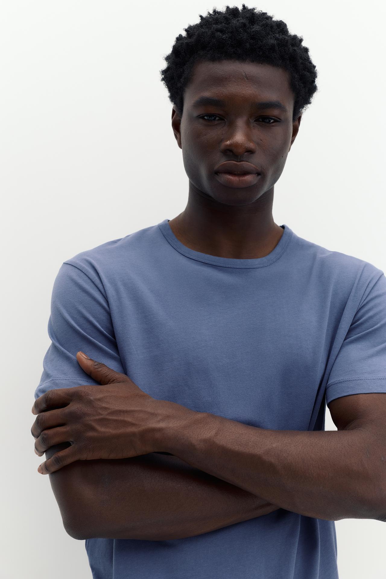 Slim fit basic T-shirt — Blue