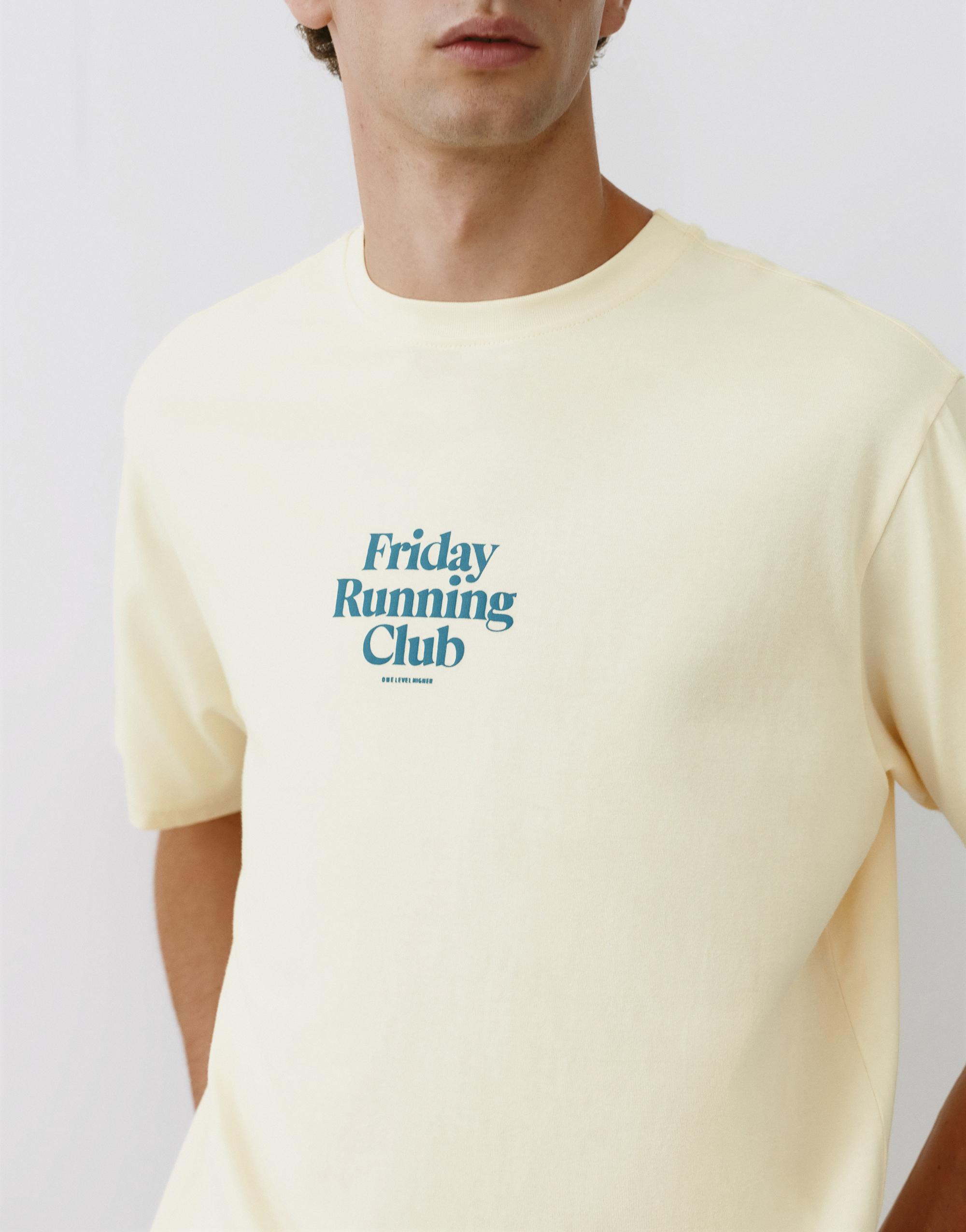 Friday Running Club graphic T-shirt — Yellow
