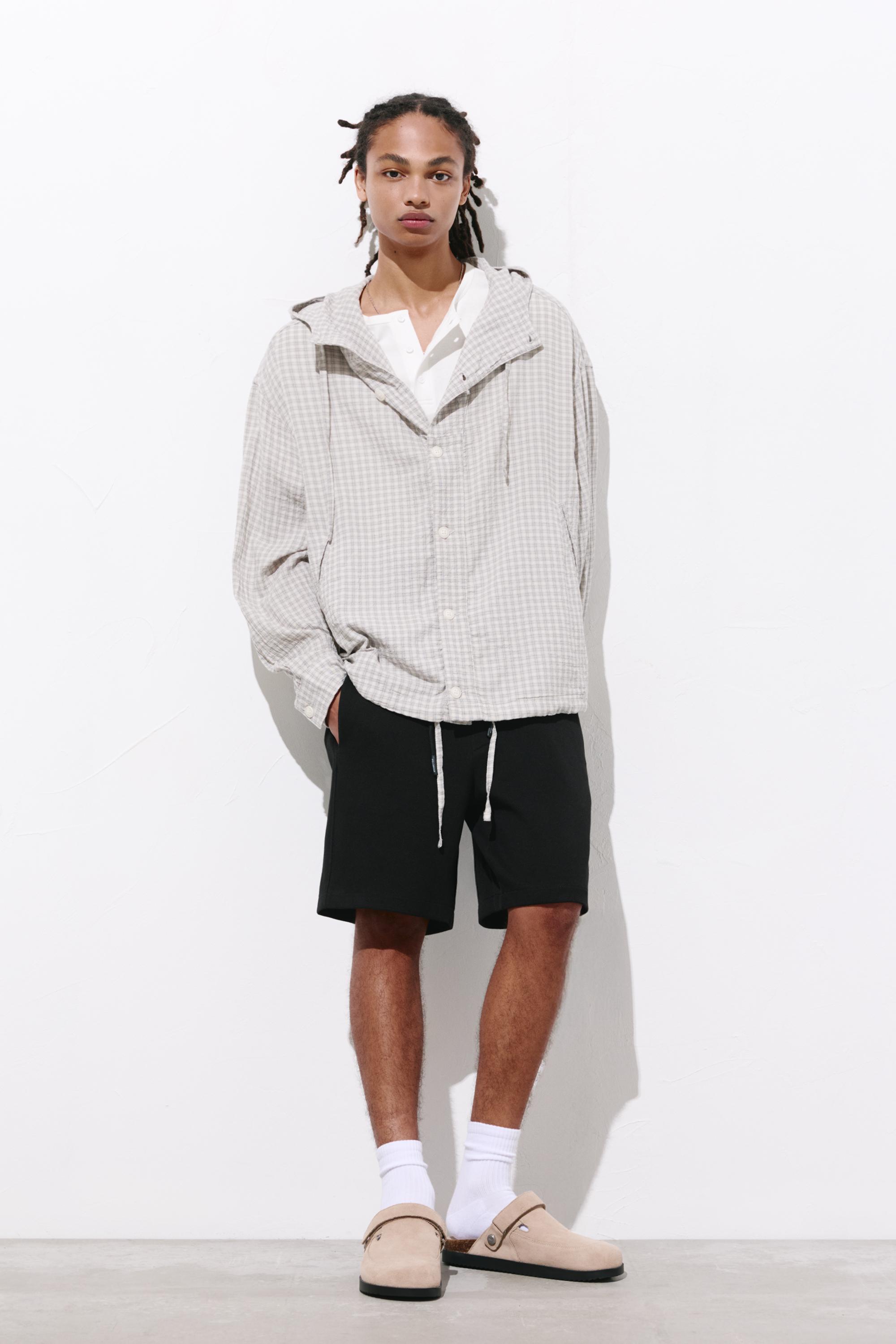 Piqué jogger Bermuda shorts — Black