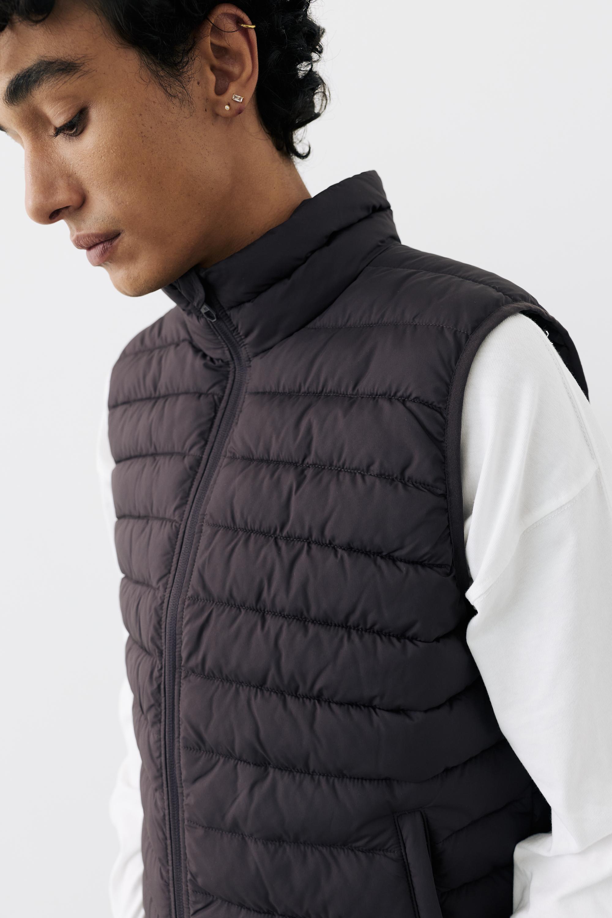 Quilted gilet — Dark brown