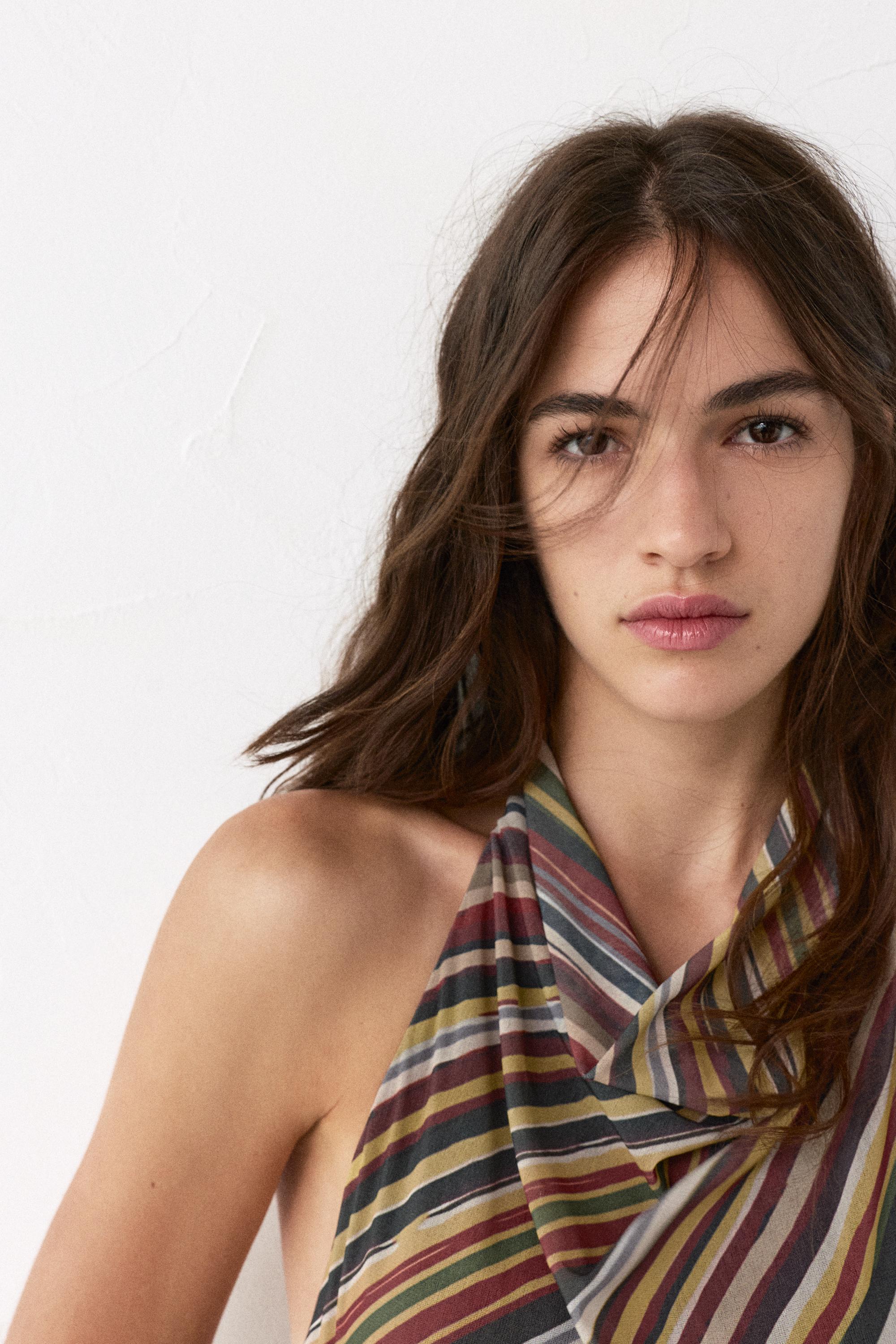 Halter yaka çizgili kısa elbise - Görsel 6