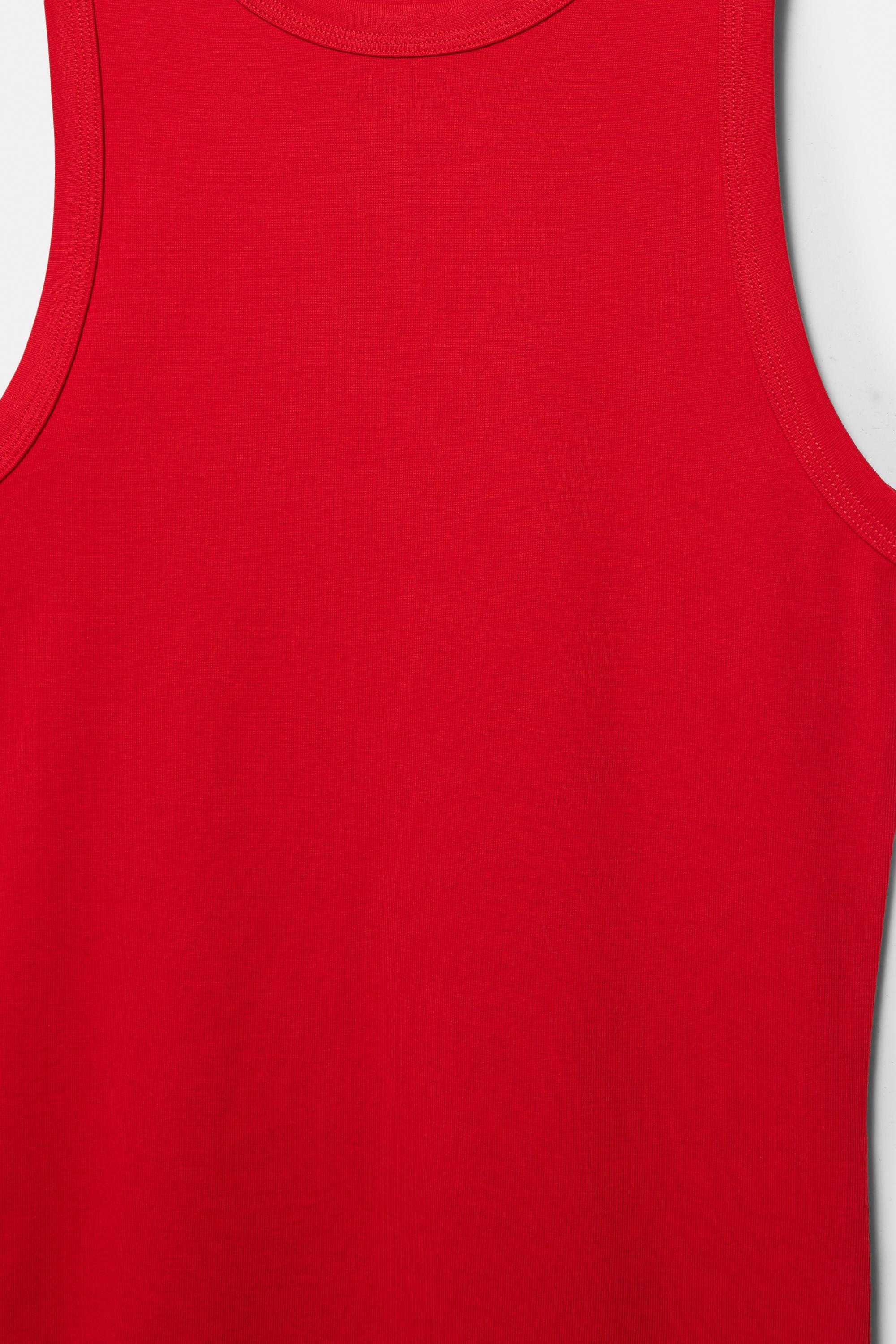 Round neck tank top — Red