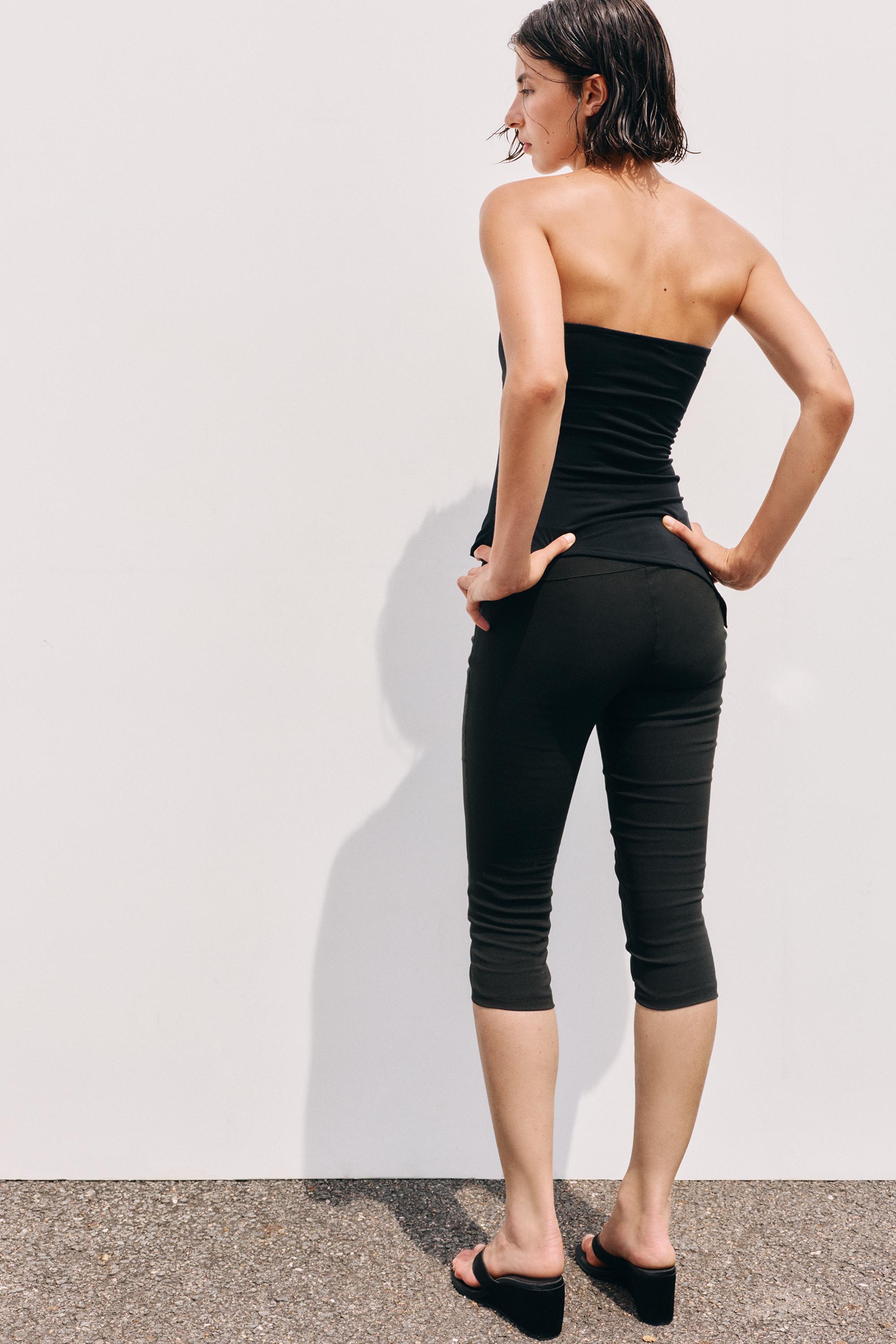 Wide-waist capris — Black