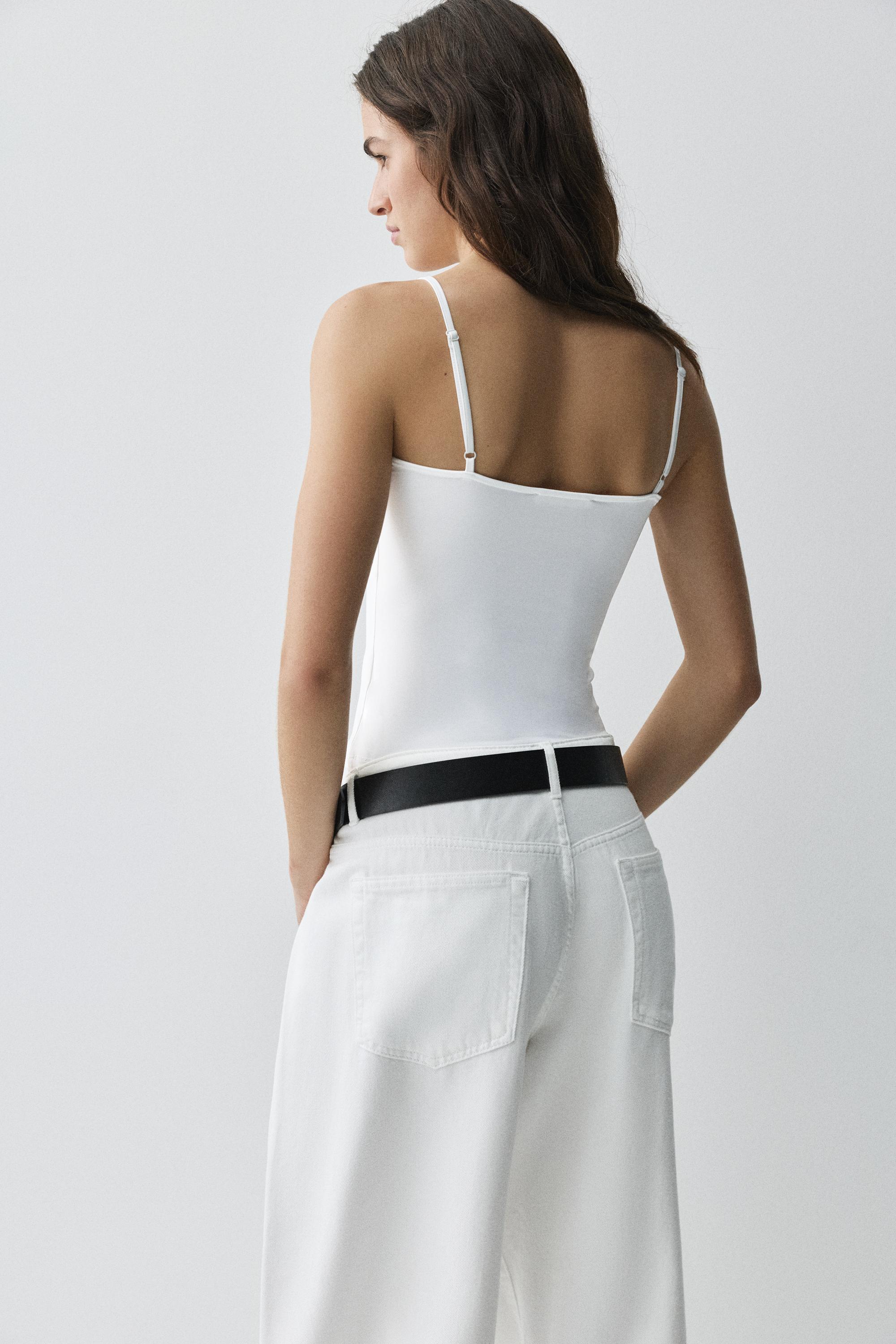 Basic top with adjustable straps — White
