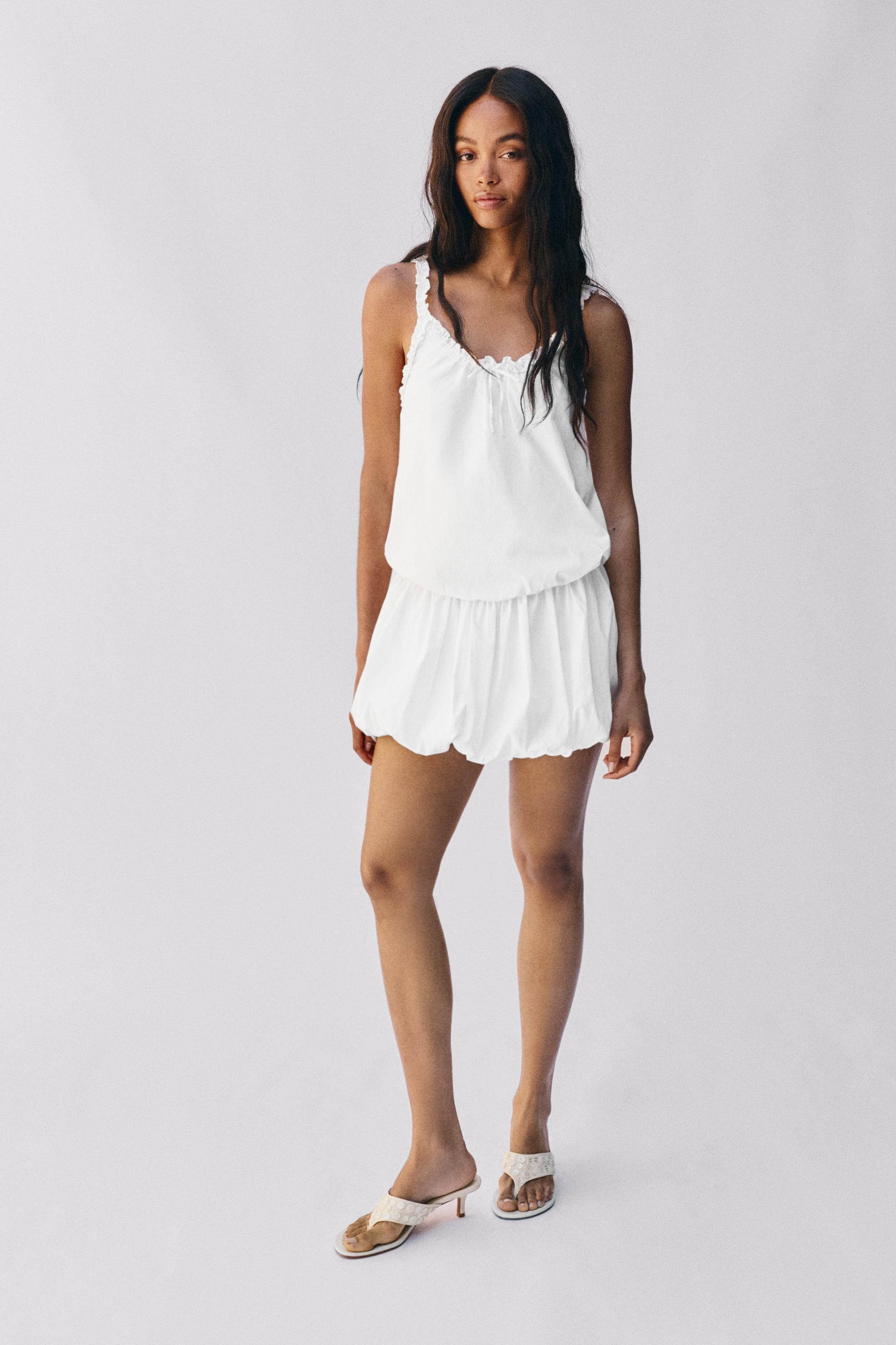 Heeled sandals with button detail — Ecru