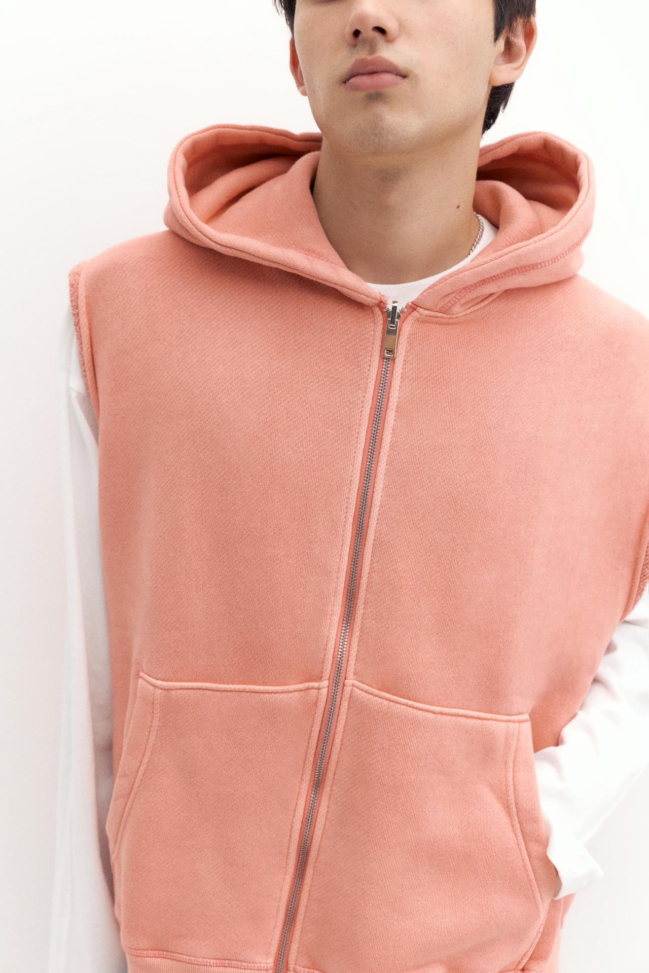 Sleeveless hoodie — Coral