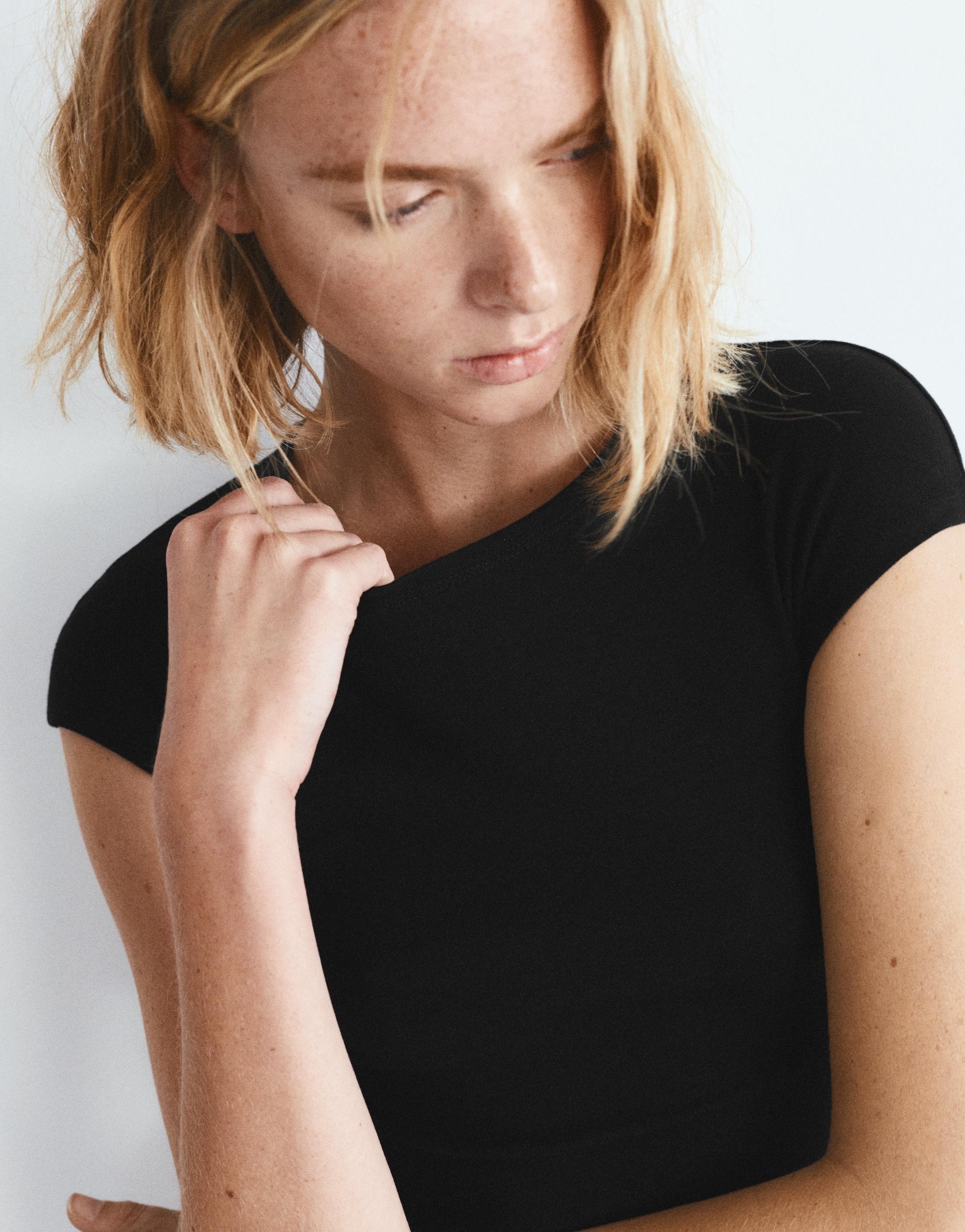 Dar Kesim Kısa Kollu Tişört - Görsel 32