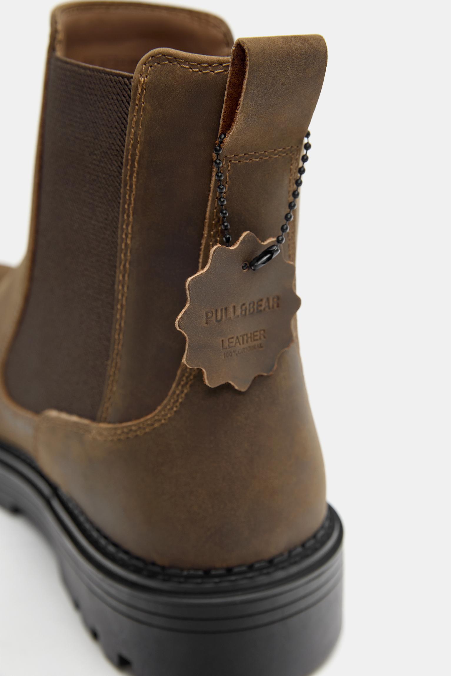 Leather Chelsea boots — Brown