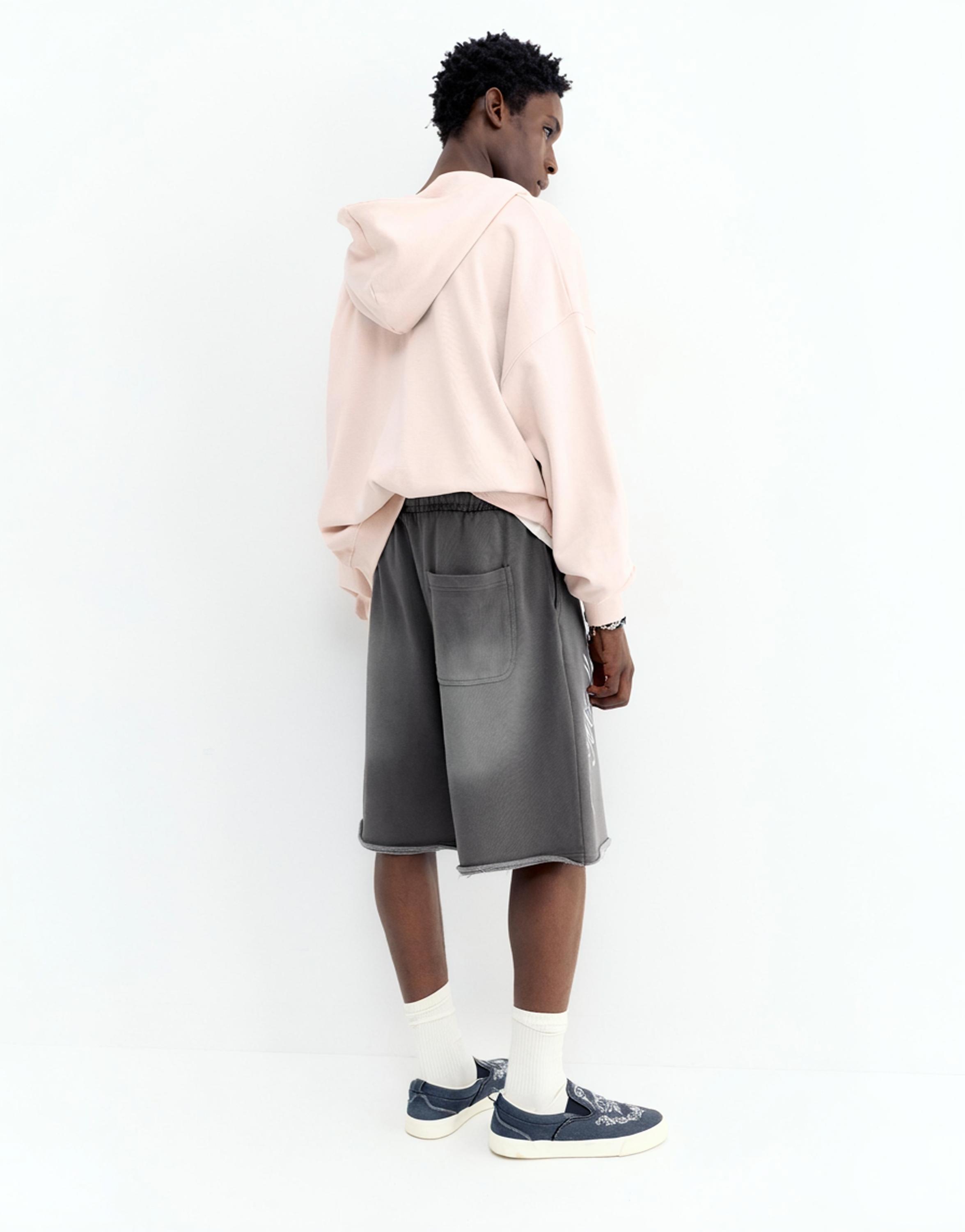 Graphic skater Bermuda sweatshorts — Grey