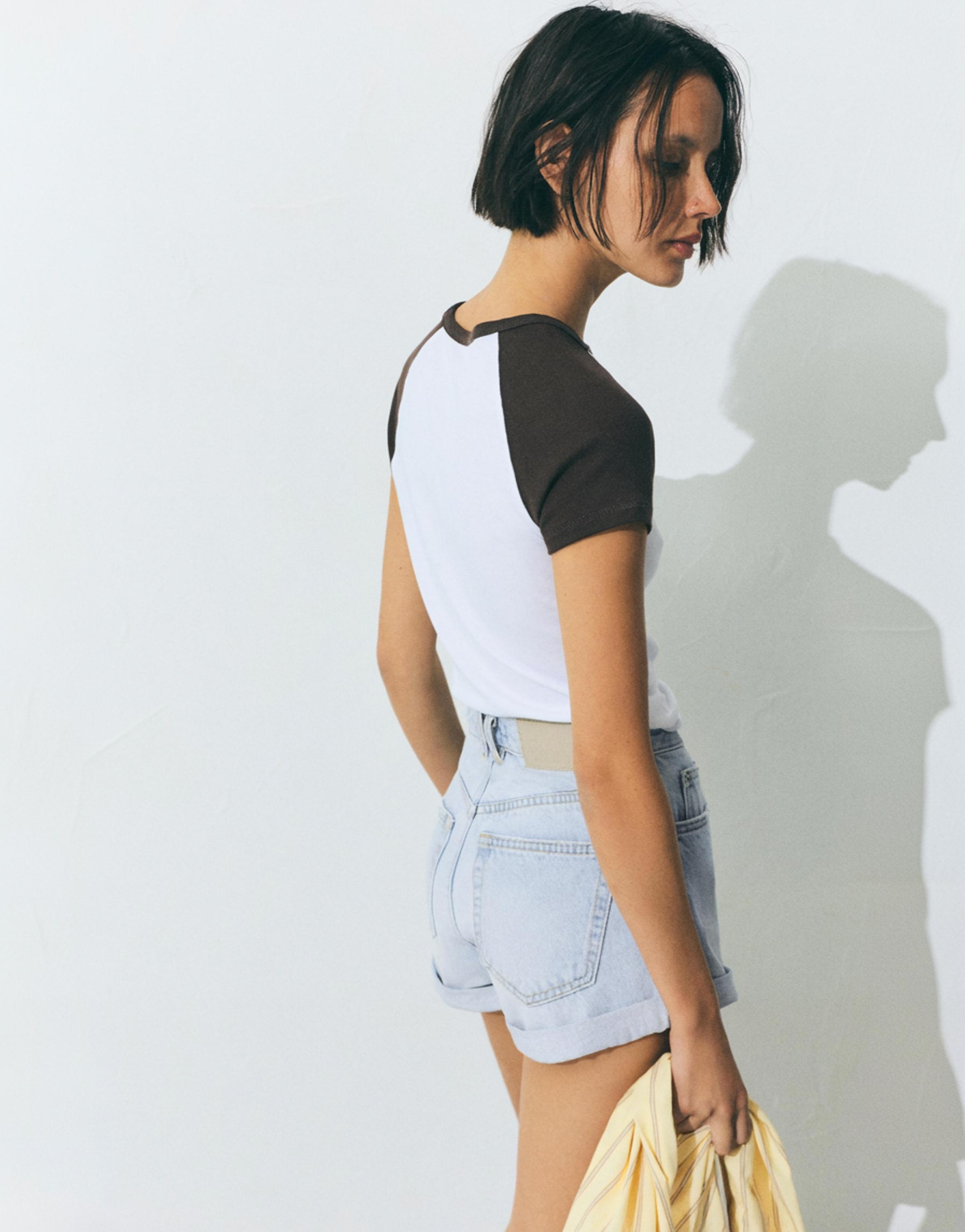 Denim mom fit shorts with turn-up hems — Pale blue
