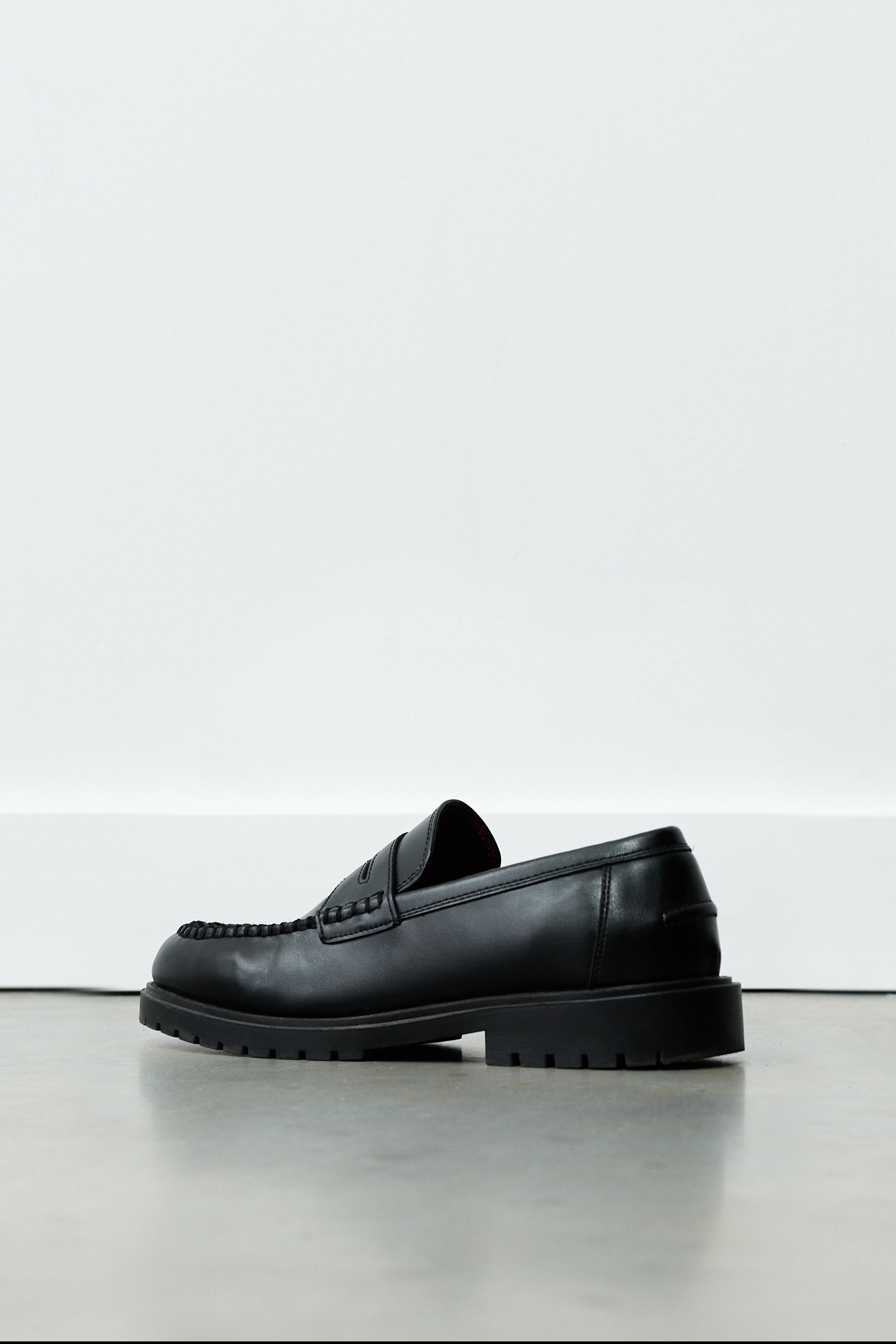 Casual loafers — Black