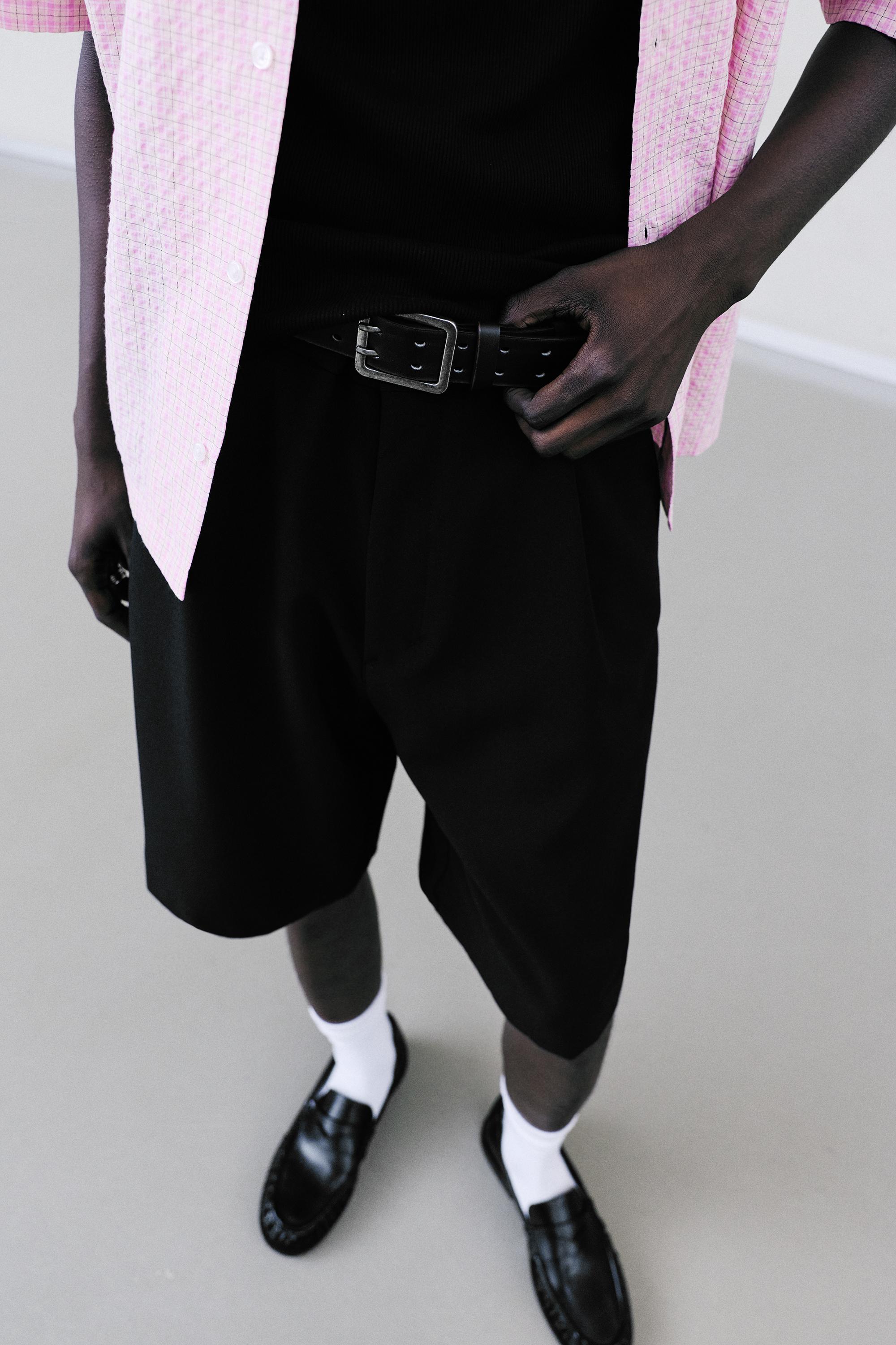 Smart Bermuda shorts with pleats — Black