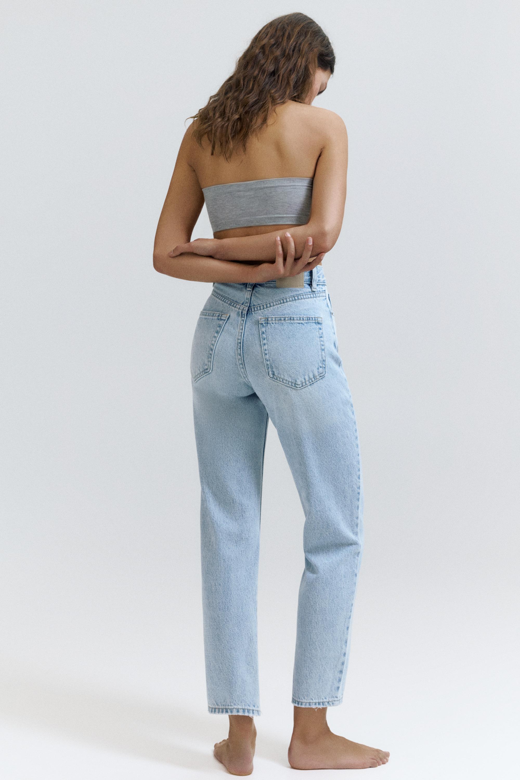 High-waist mom jeans — Pale blue