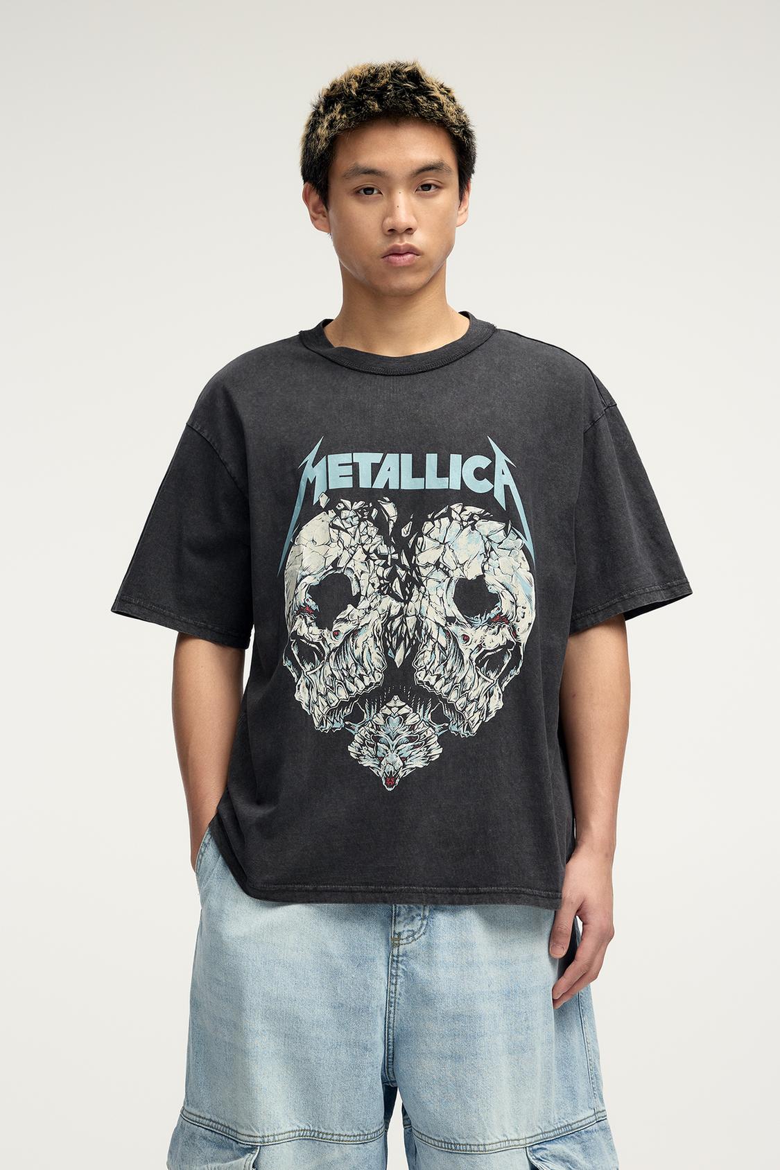 Metallica skull T-shirt PULL&BEAR - Main Image