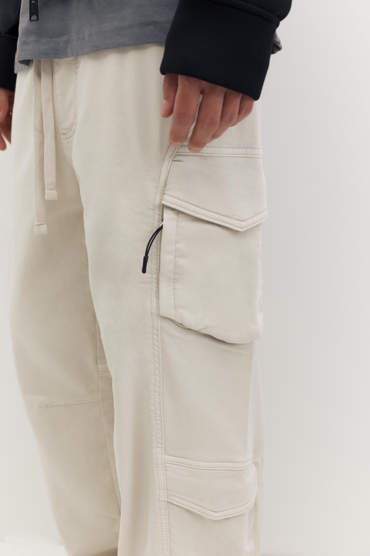 Multi-pocket joggers — Stone