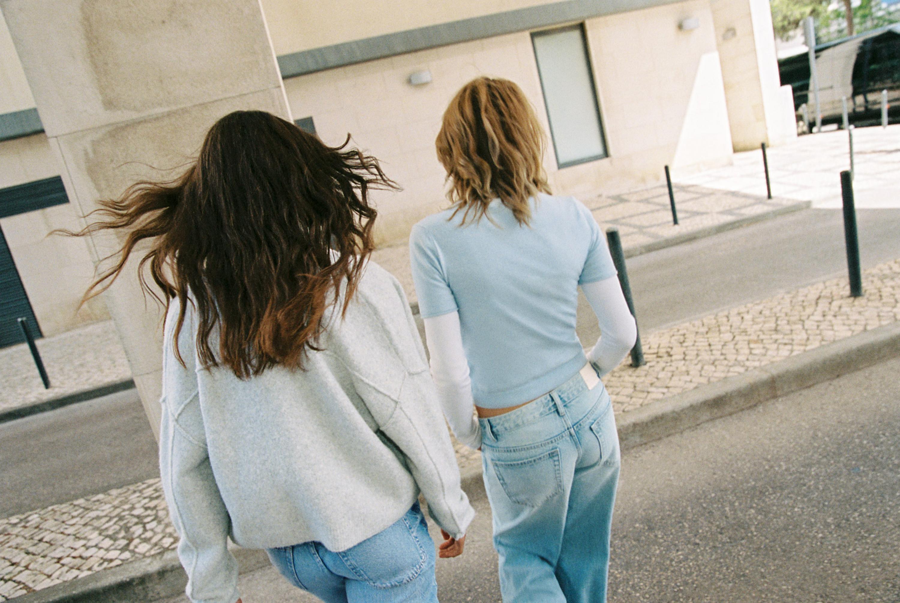 High-waist wide straight-leg jeans — Indigo