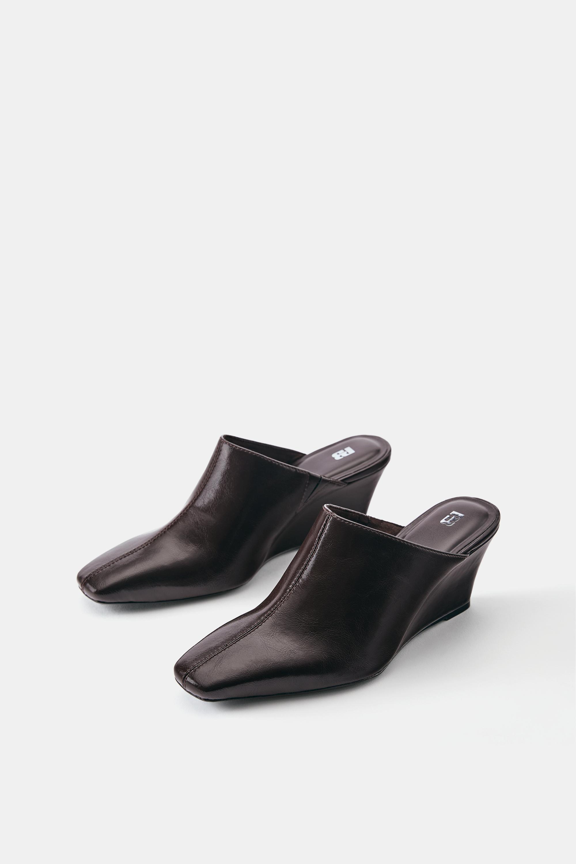 Wedge heel mule shoes — Brown