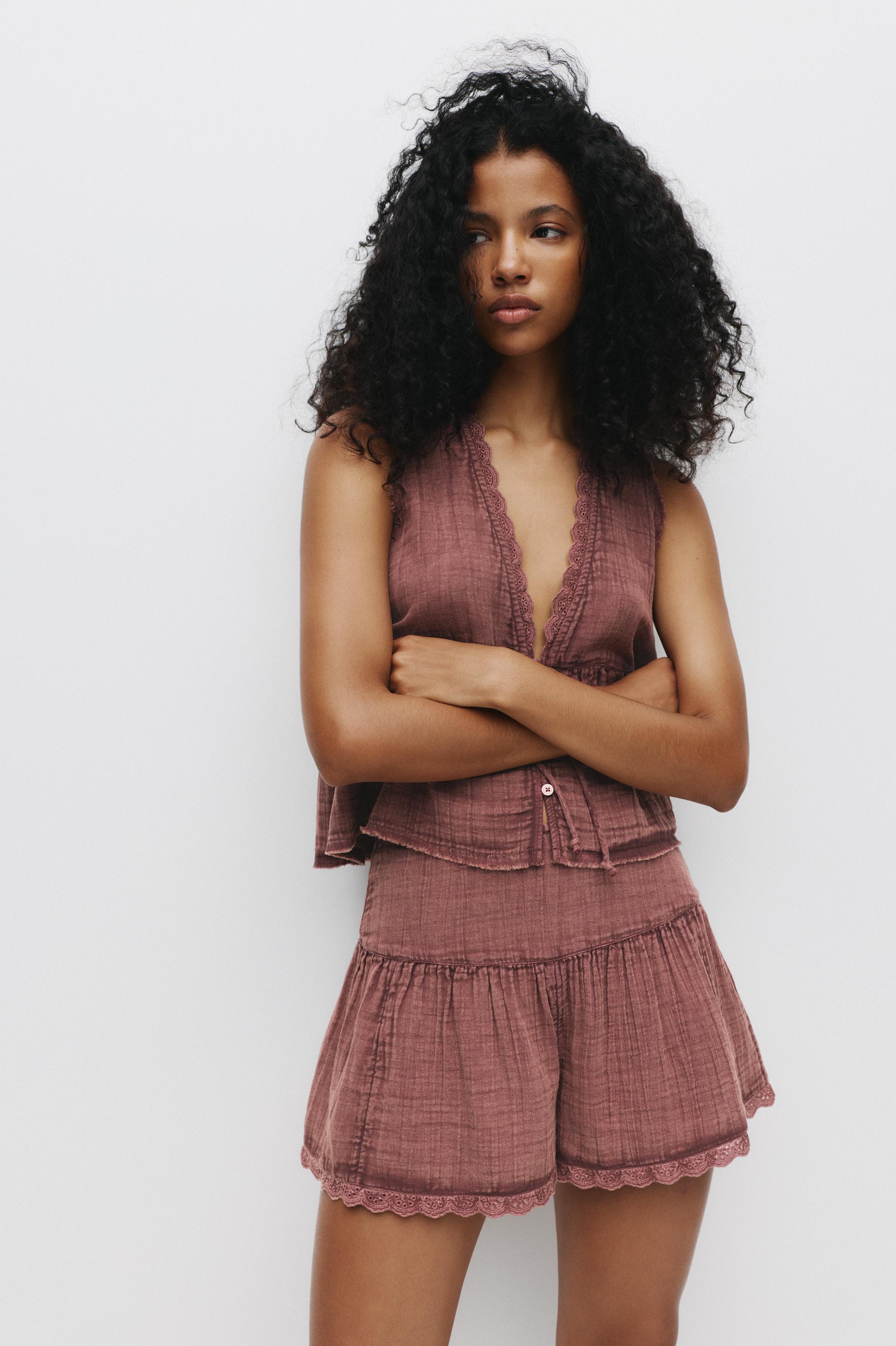 Rustikaler Hosenrock Mit Spitze