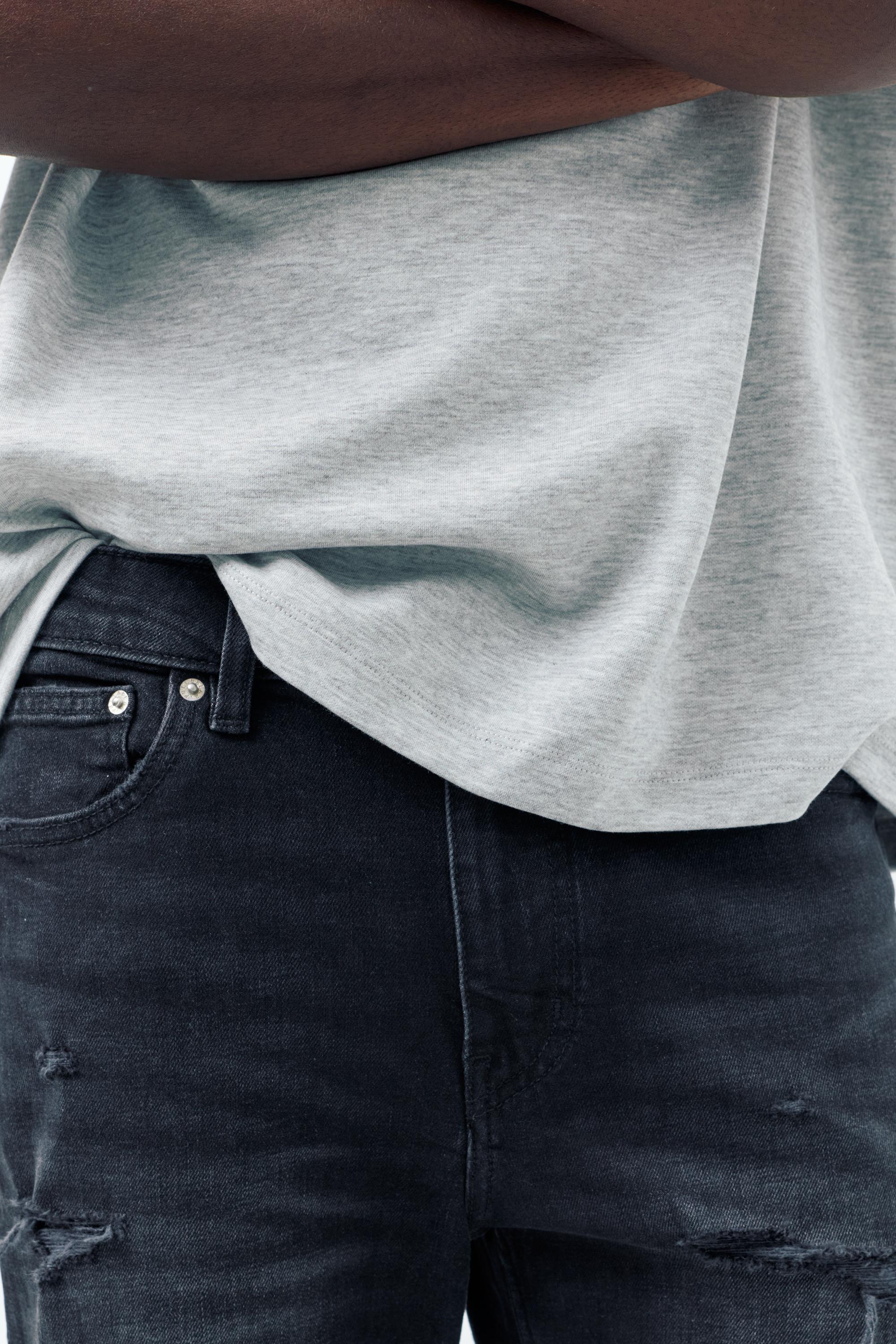 Ripped denim Bermuda shorts — Faded black