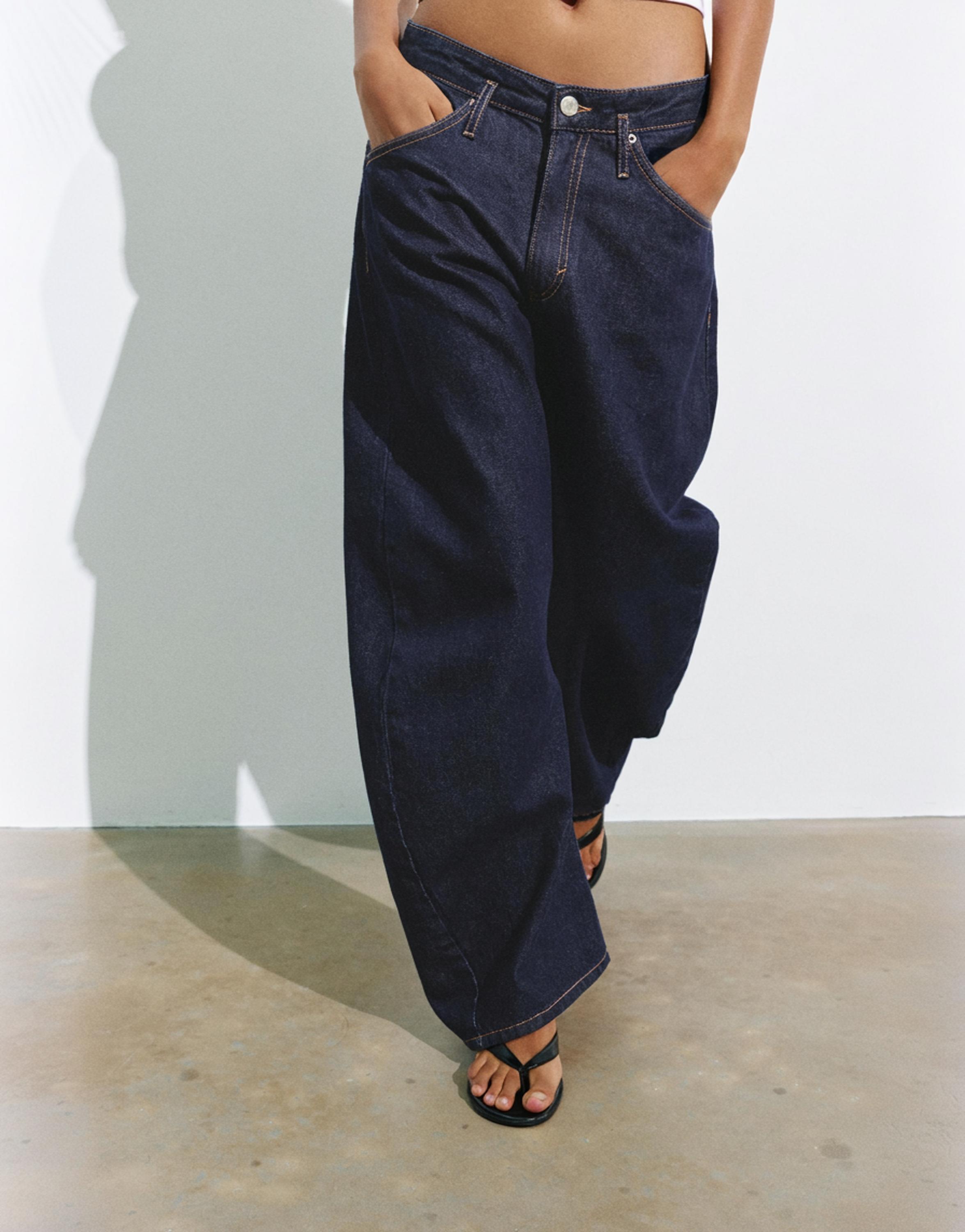 Low-rise barrel jeans — Navy